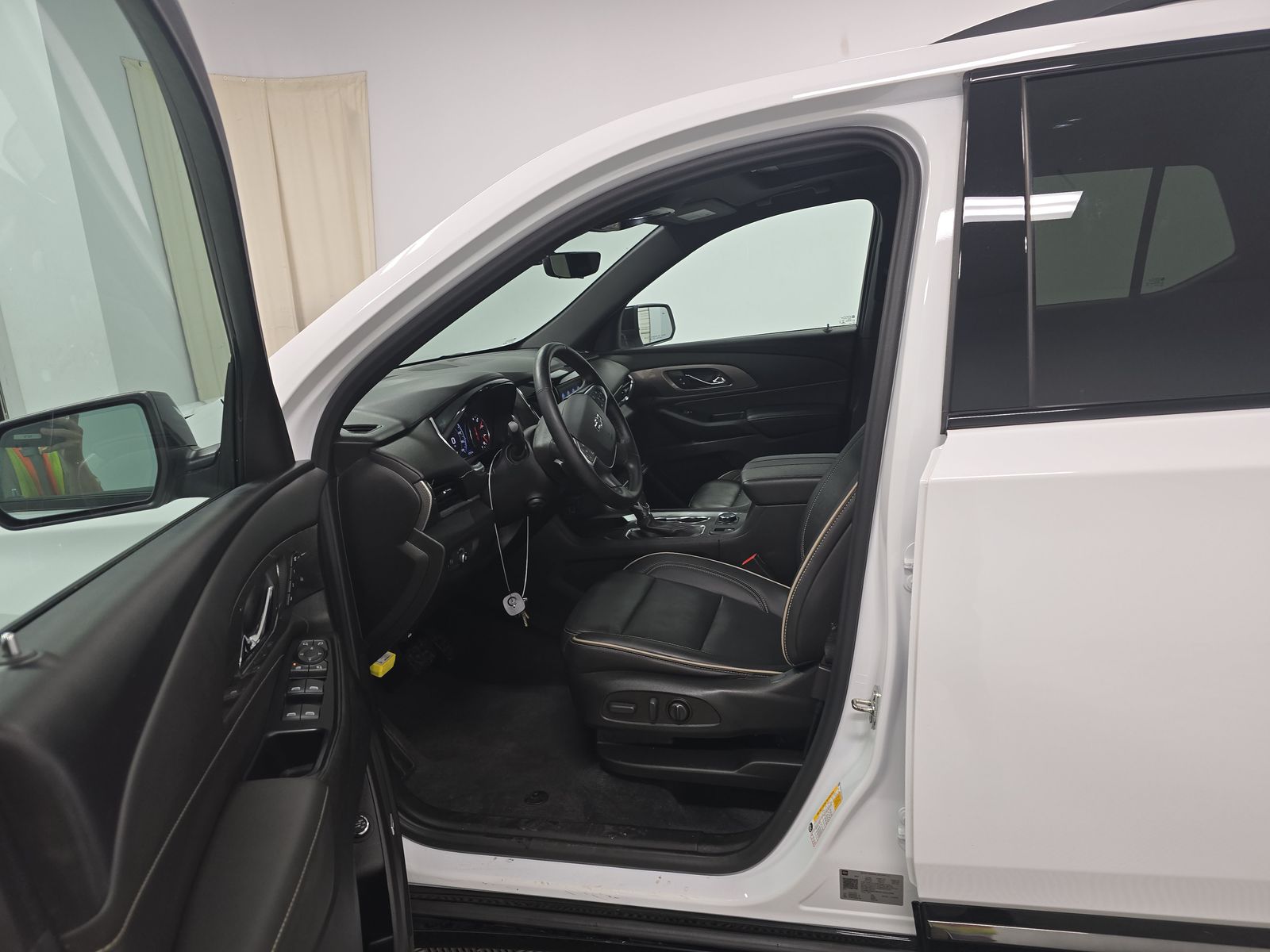 CHEVROLET PREMIER - 8