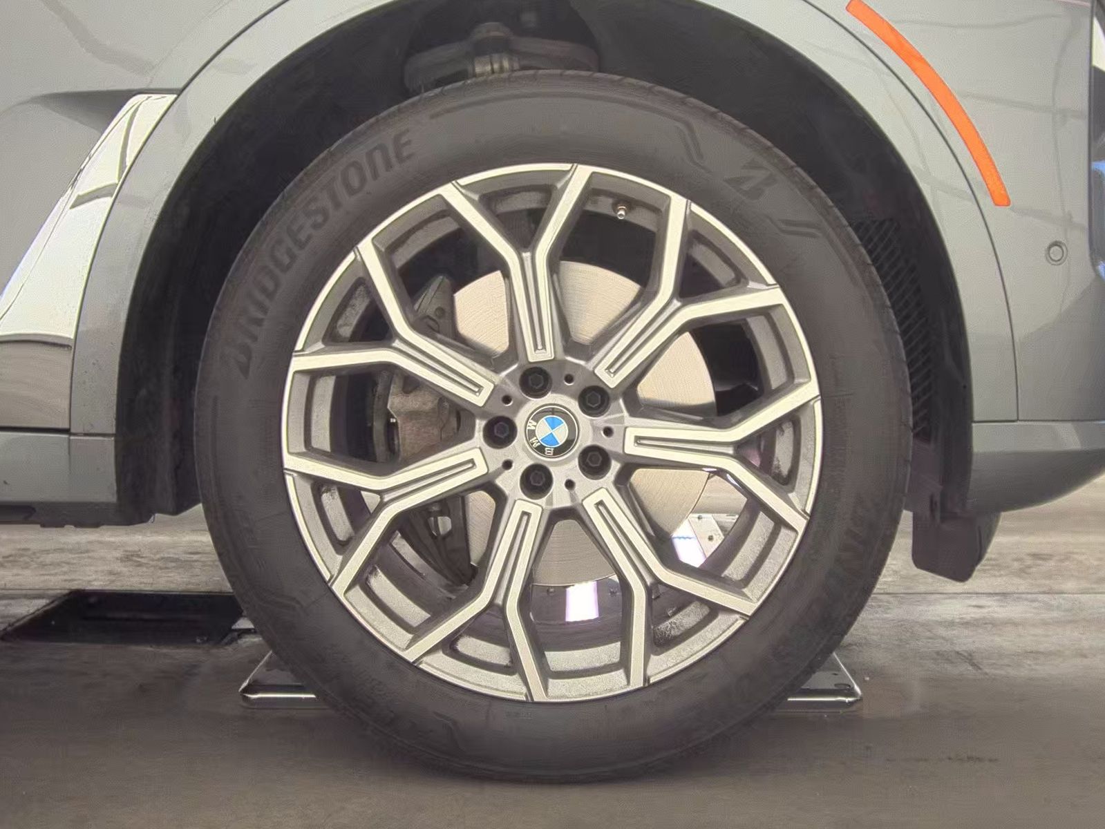 2025 BMW X7 xDrive40i AWD