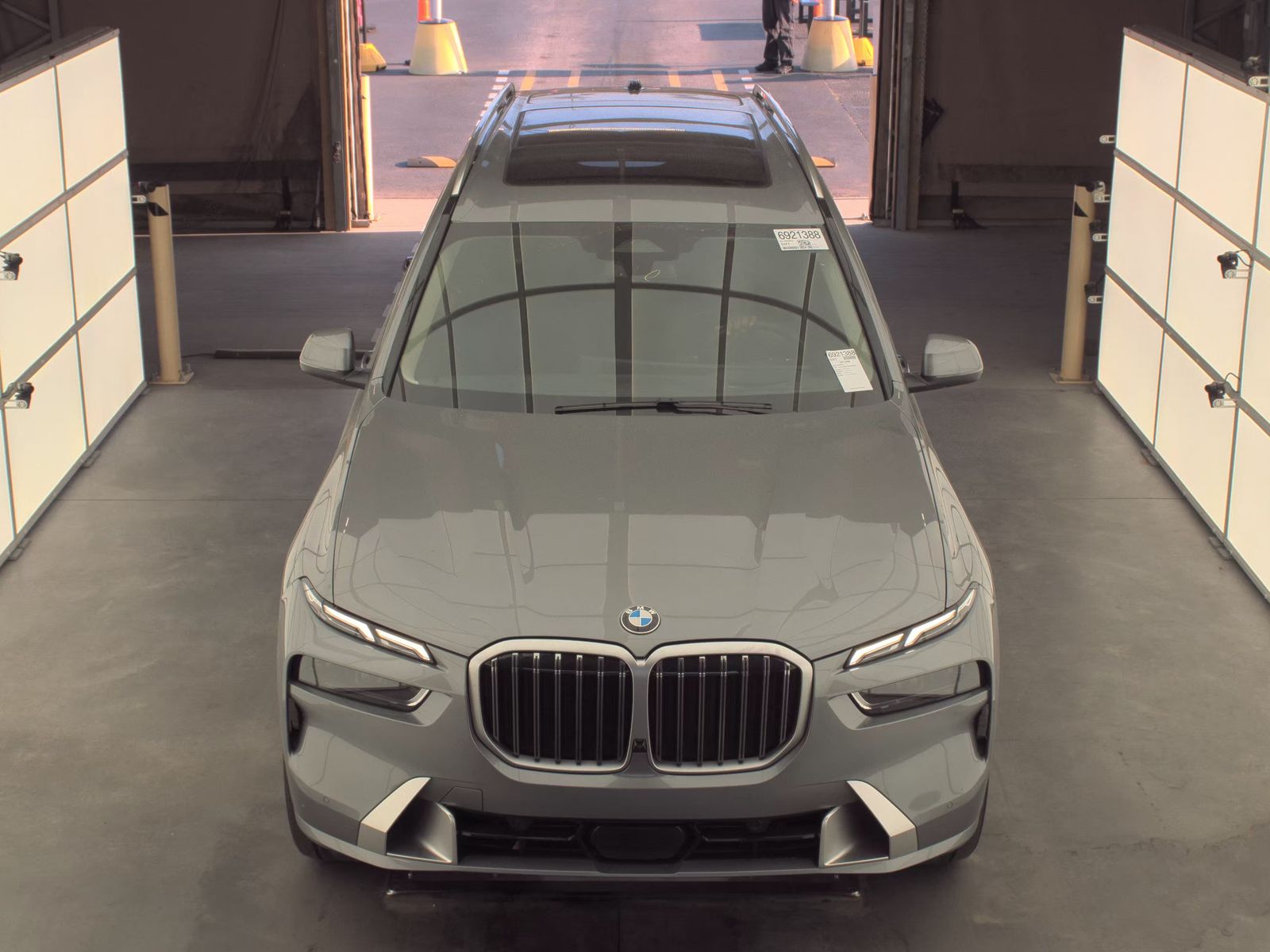 2025 BMW X7 xDrive40i AWD