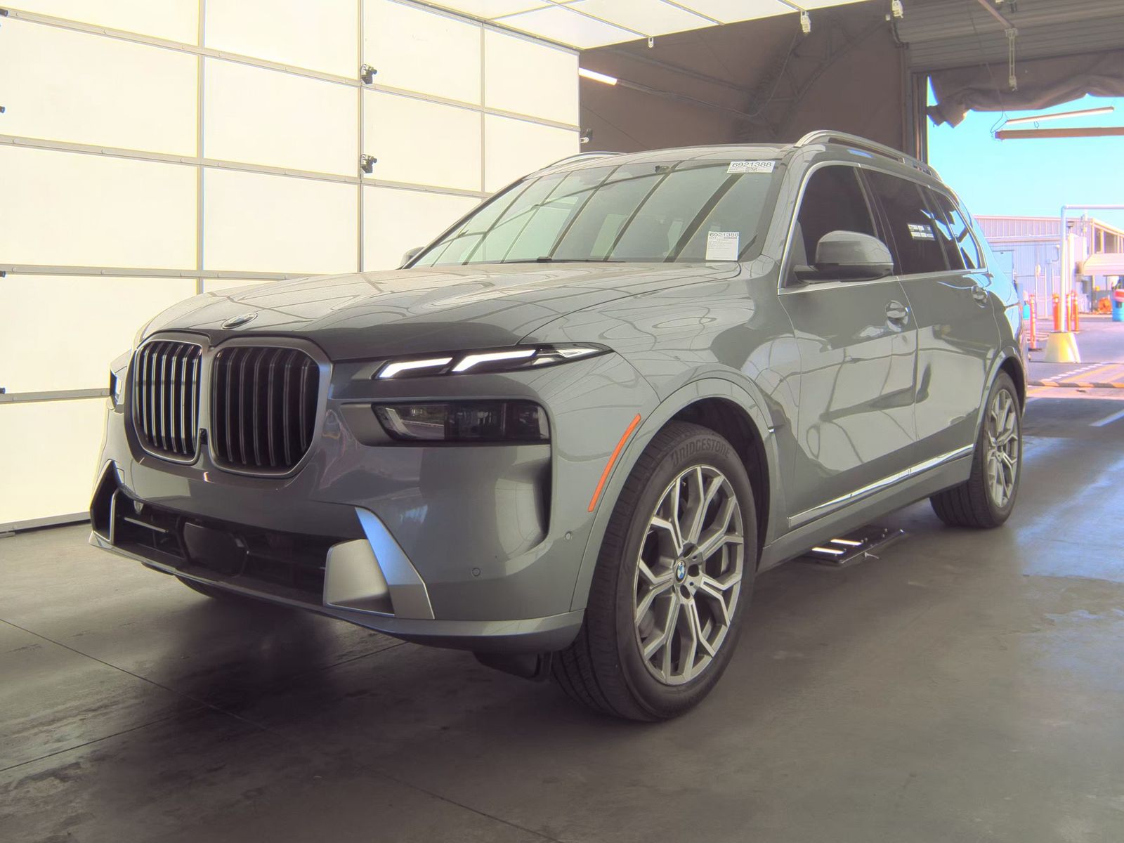 2025 BMW X7 xDrive40i AWD