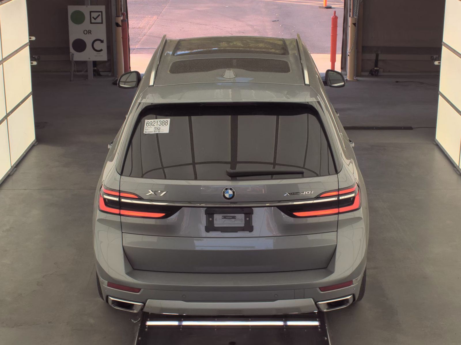 2025 BMW X7 xDrive40i AWD