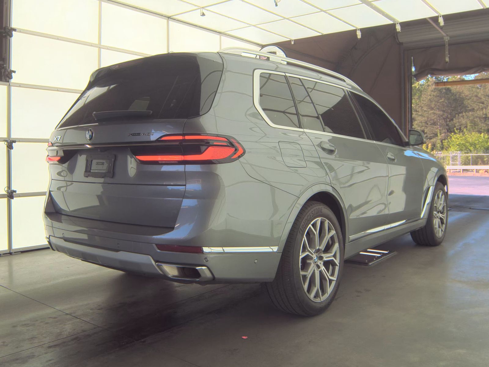 2025 BMW X7 xDrive40i AWD