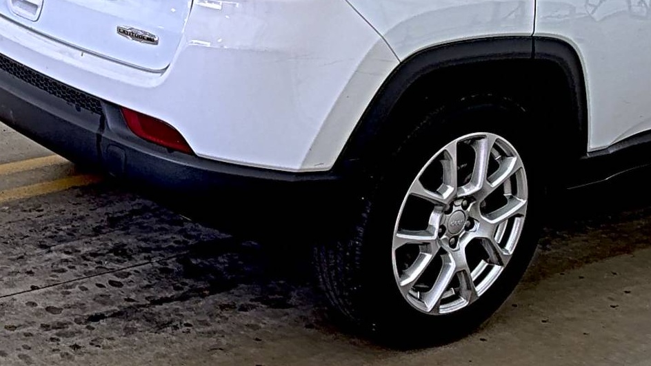 JEEP LATITU LUX - 10