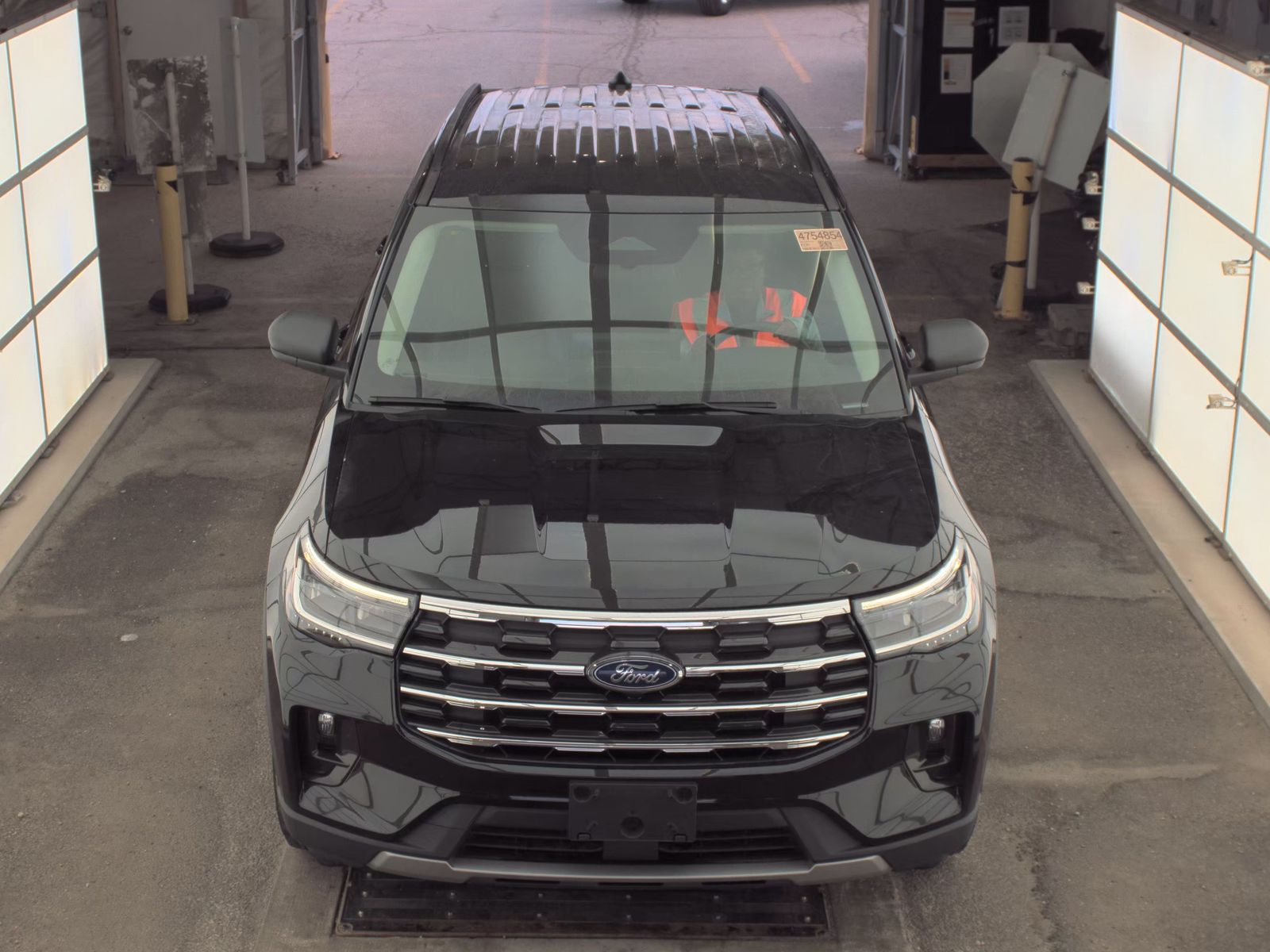 FORD EXPLORER - 3