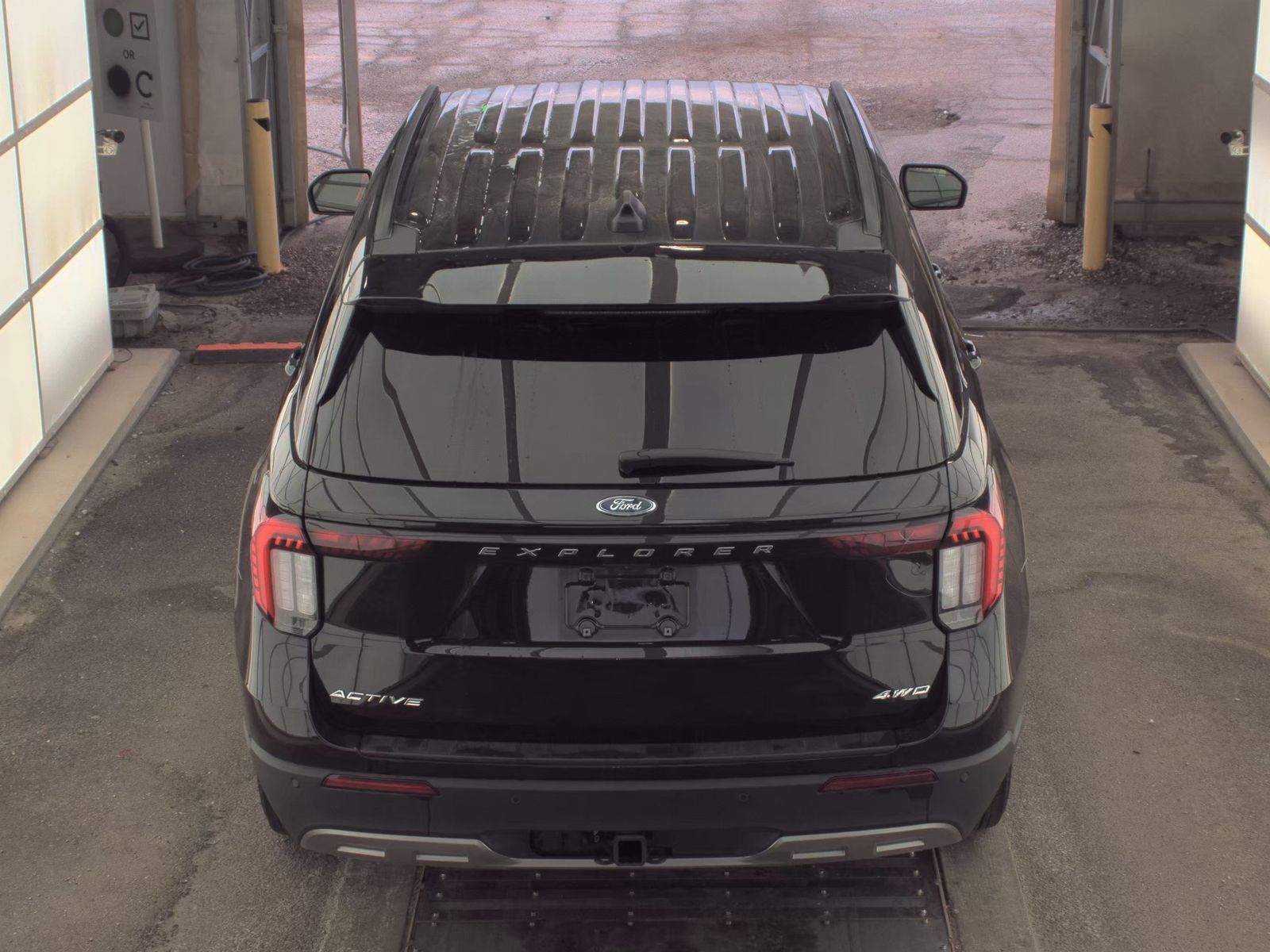 FORD EXPLORER - 7