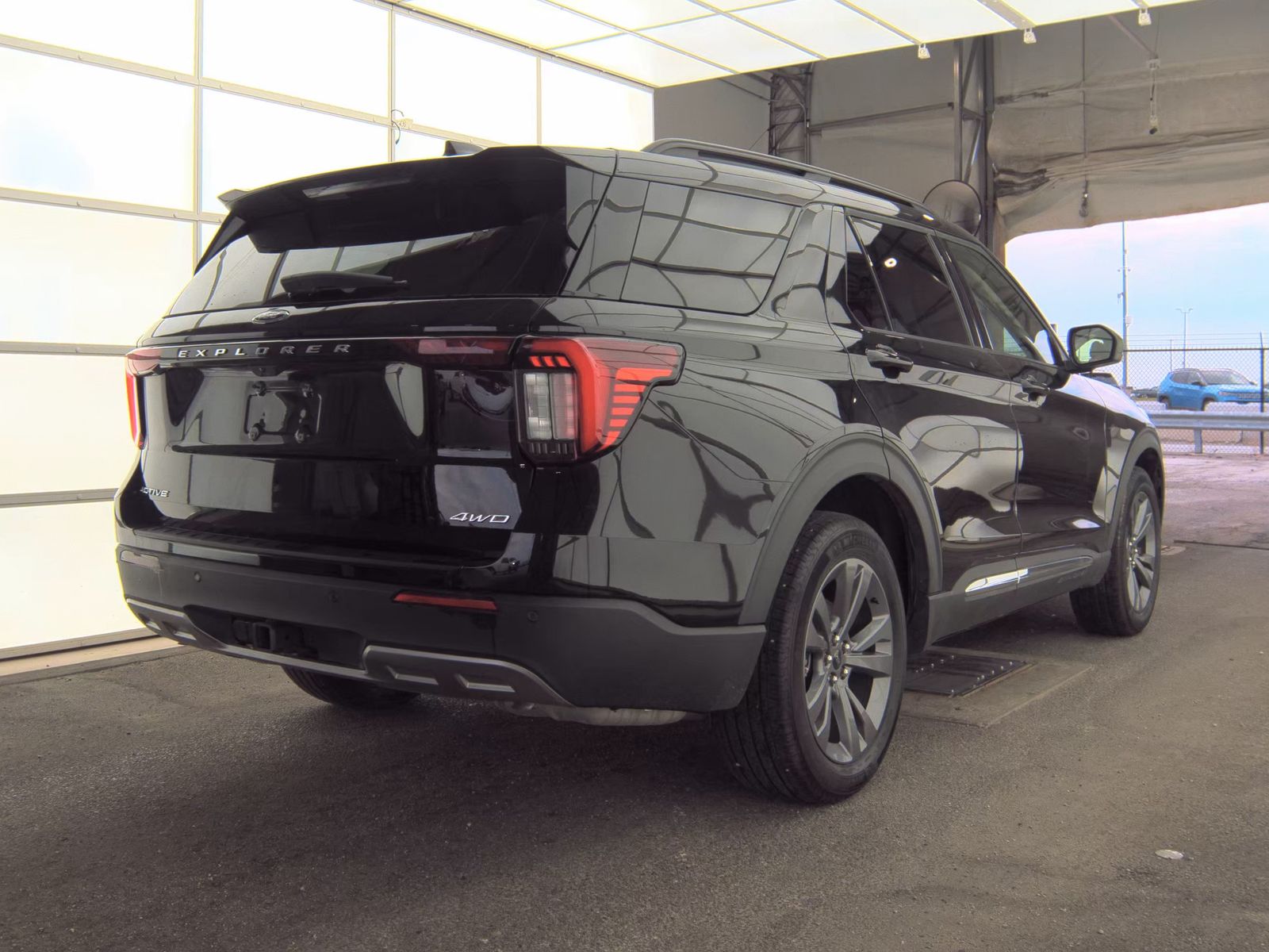 FORD EXPLORER - 6
