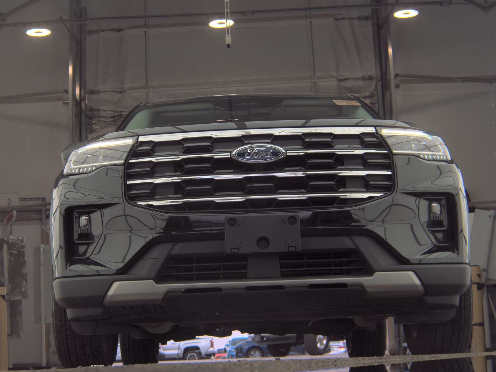 FORD EXPLORER - 4