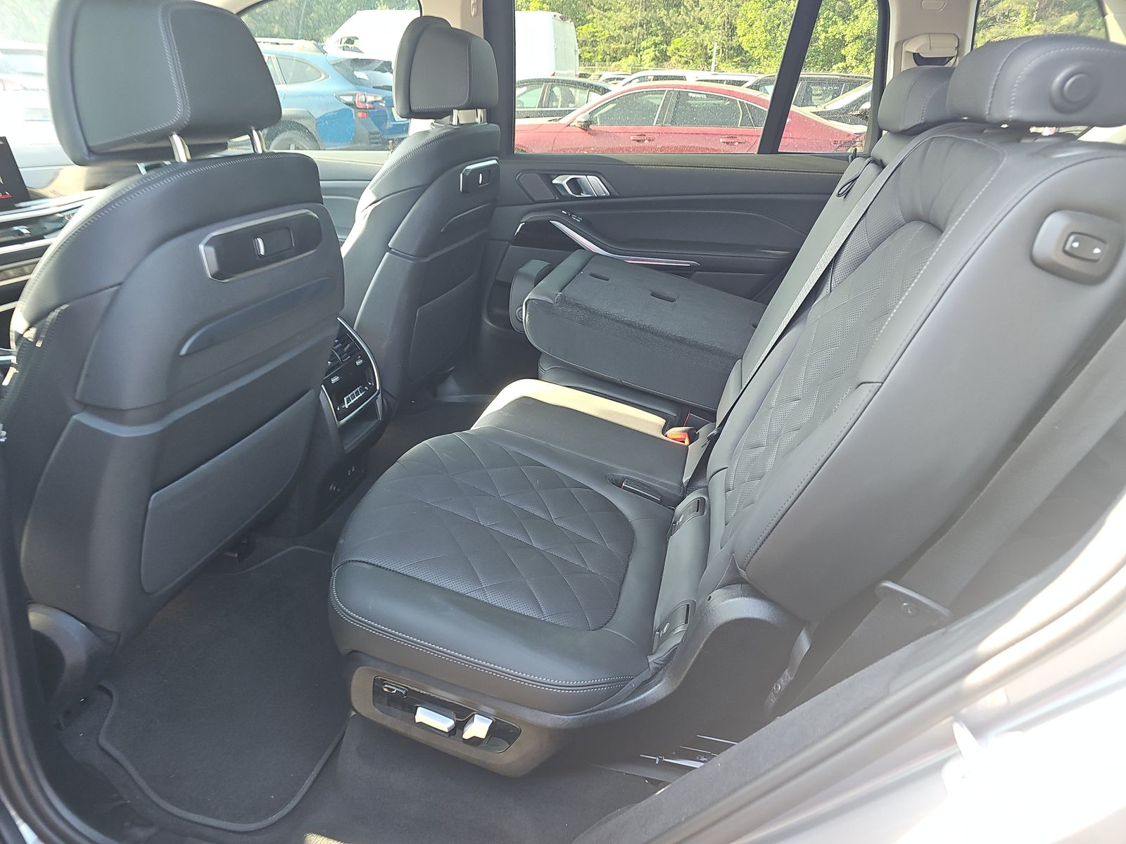 2025 BMW X7 xDrive40i AWD