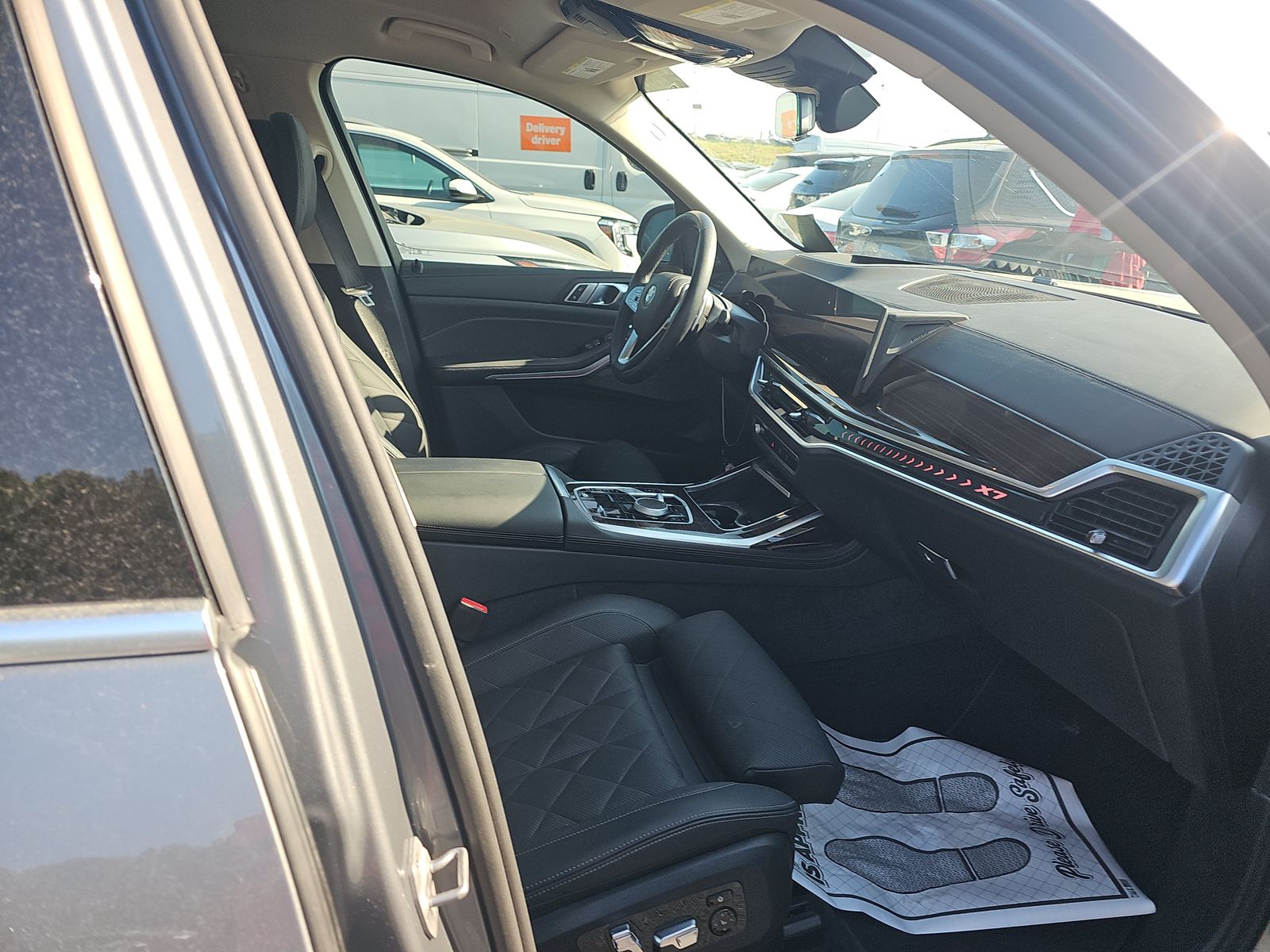2025 BMW X7 xDrive40i AWD