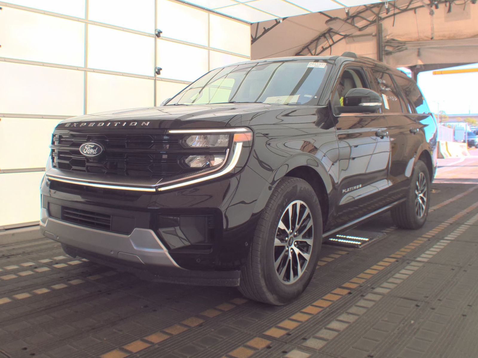 FORD EXPEDITION - 1