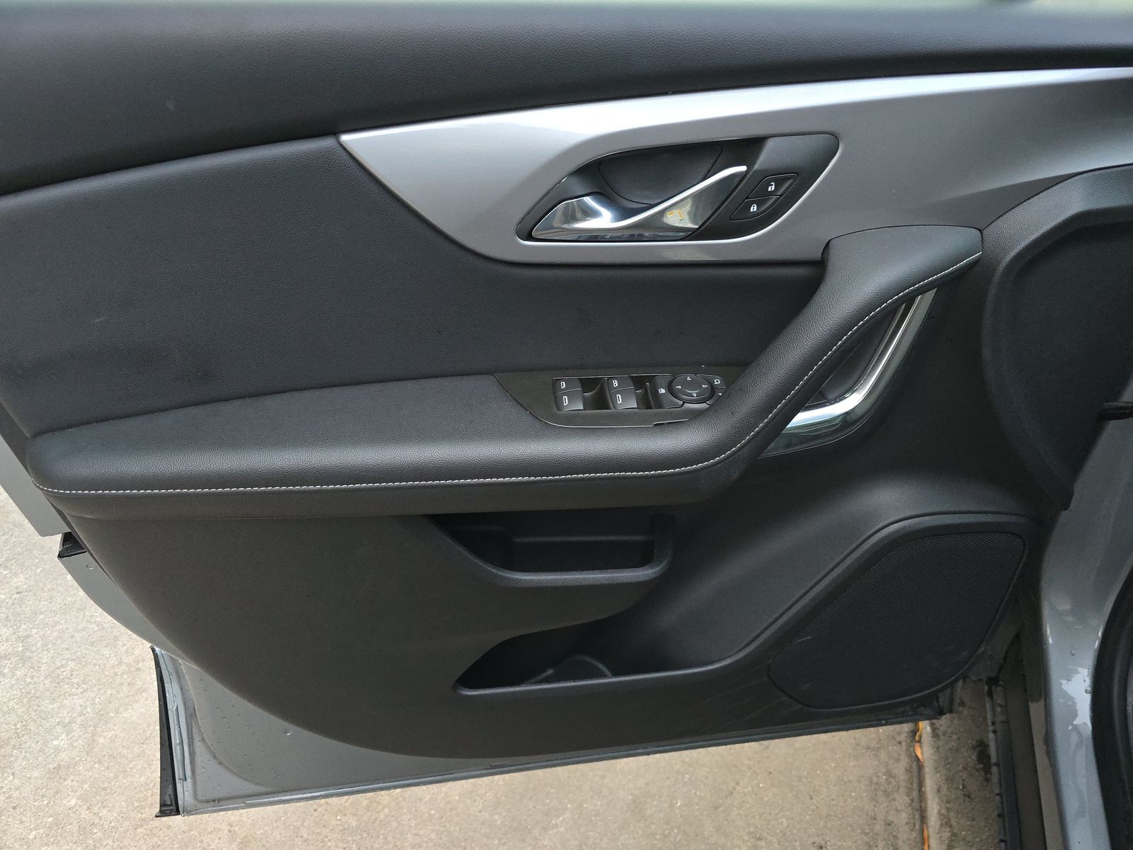 CHEVROLET CAMARO - 10