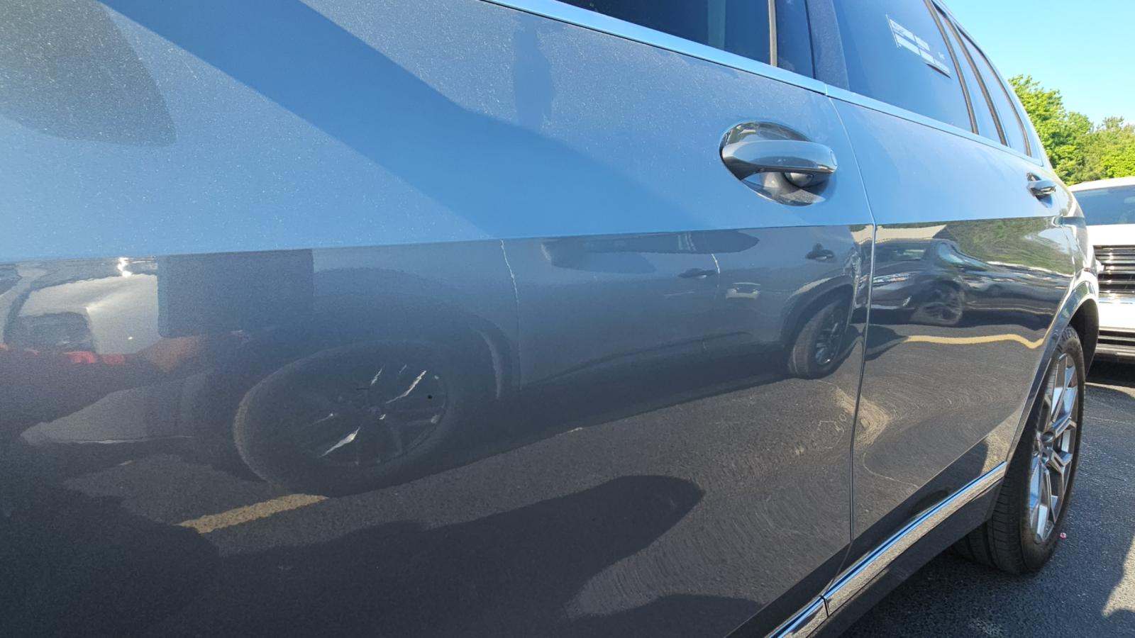 2025 BMW X7 xDrive40i AWD