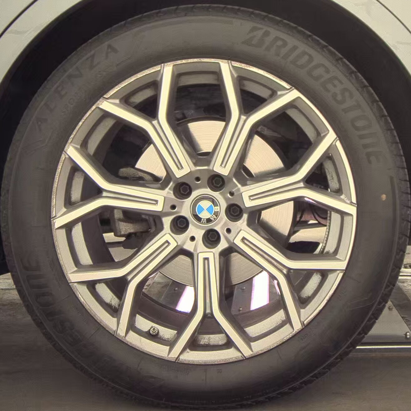2025 BMW X7 xDrive40i AWD