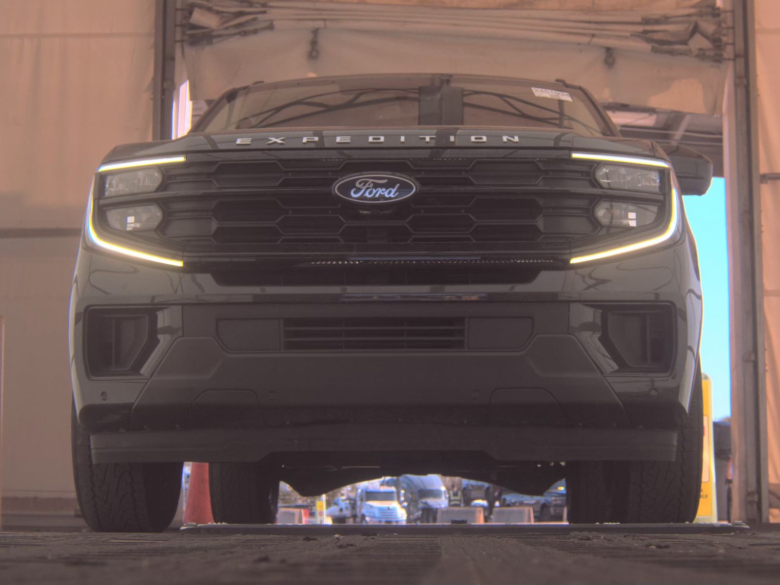 FORD EXPEDITION - 4