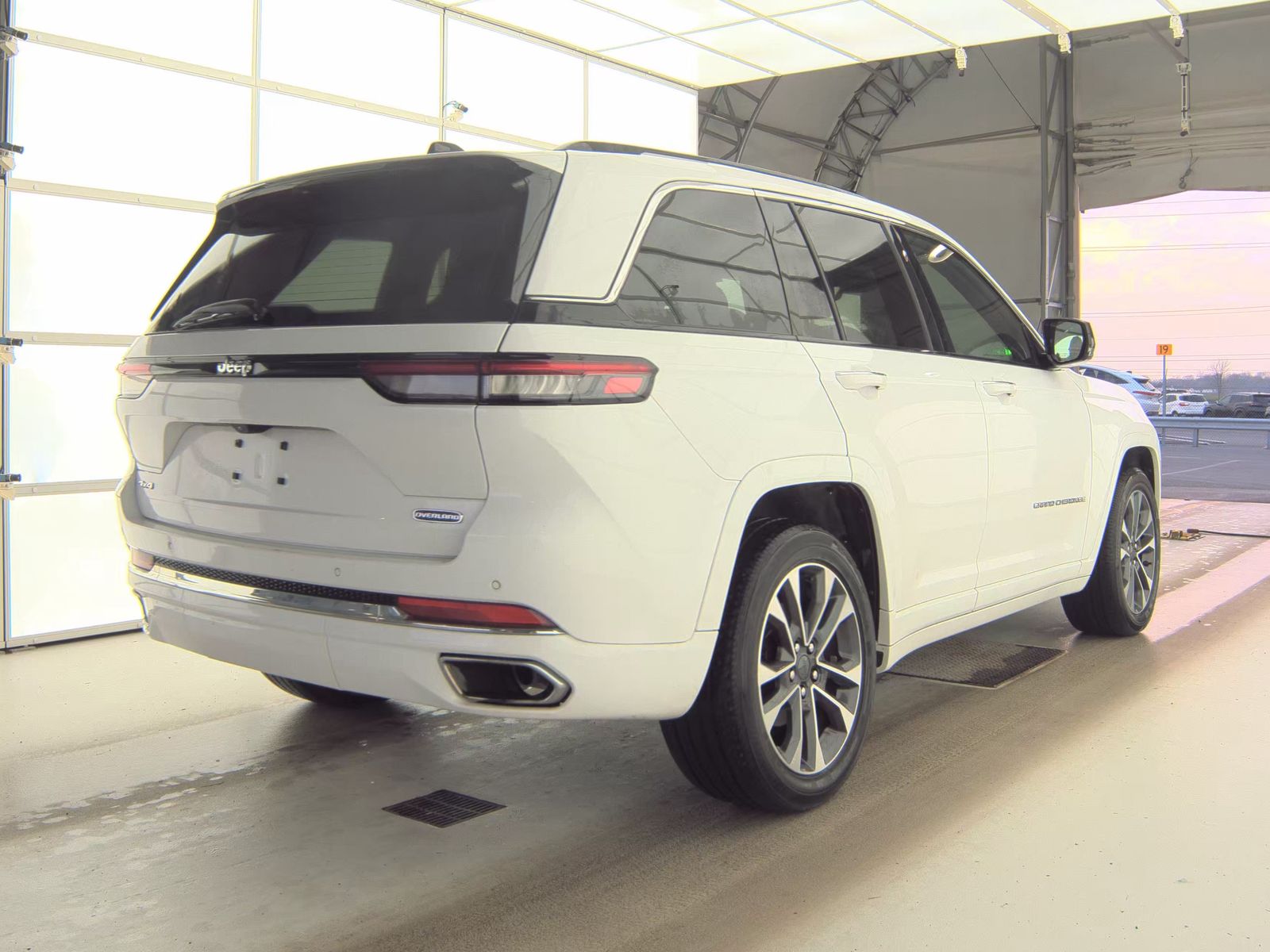 JEEP OVERLAND - 5