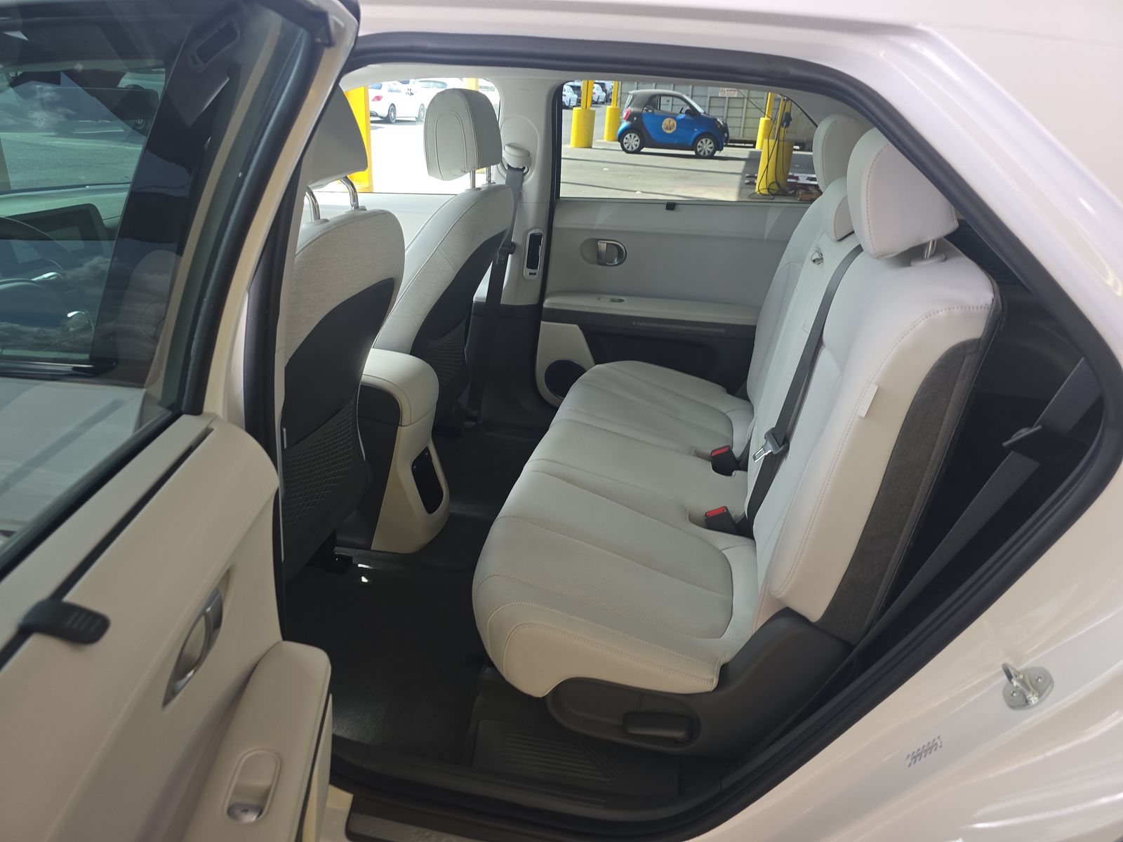 HYUNDAI LIMITED - 10