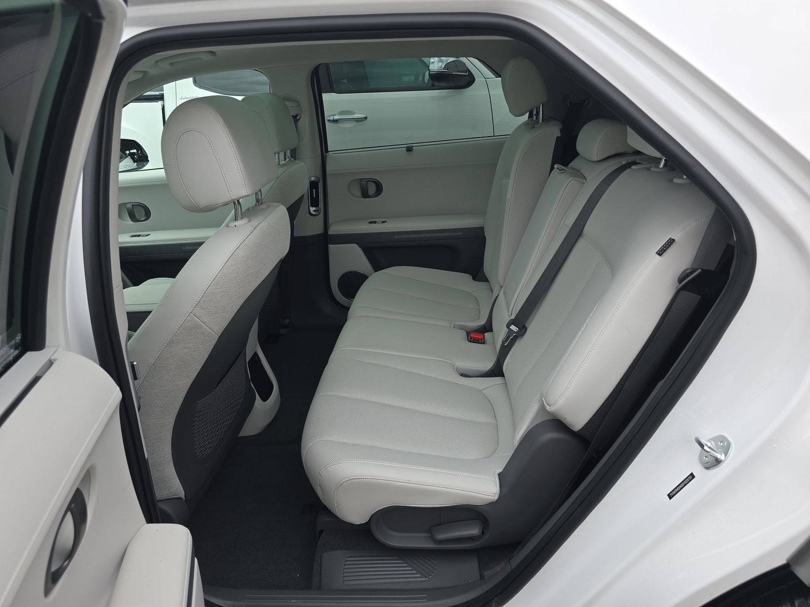 HYUNDAI LIMITED - 10