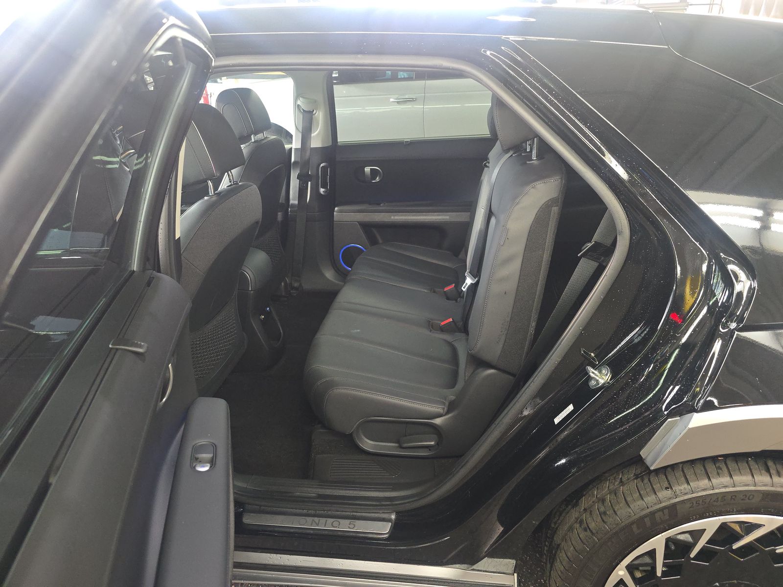 HYUNDAI LIMITED - 10