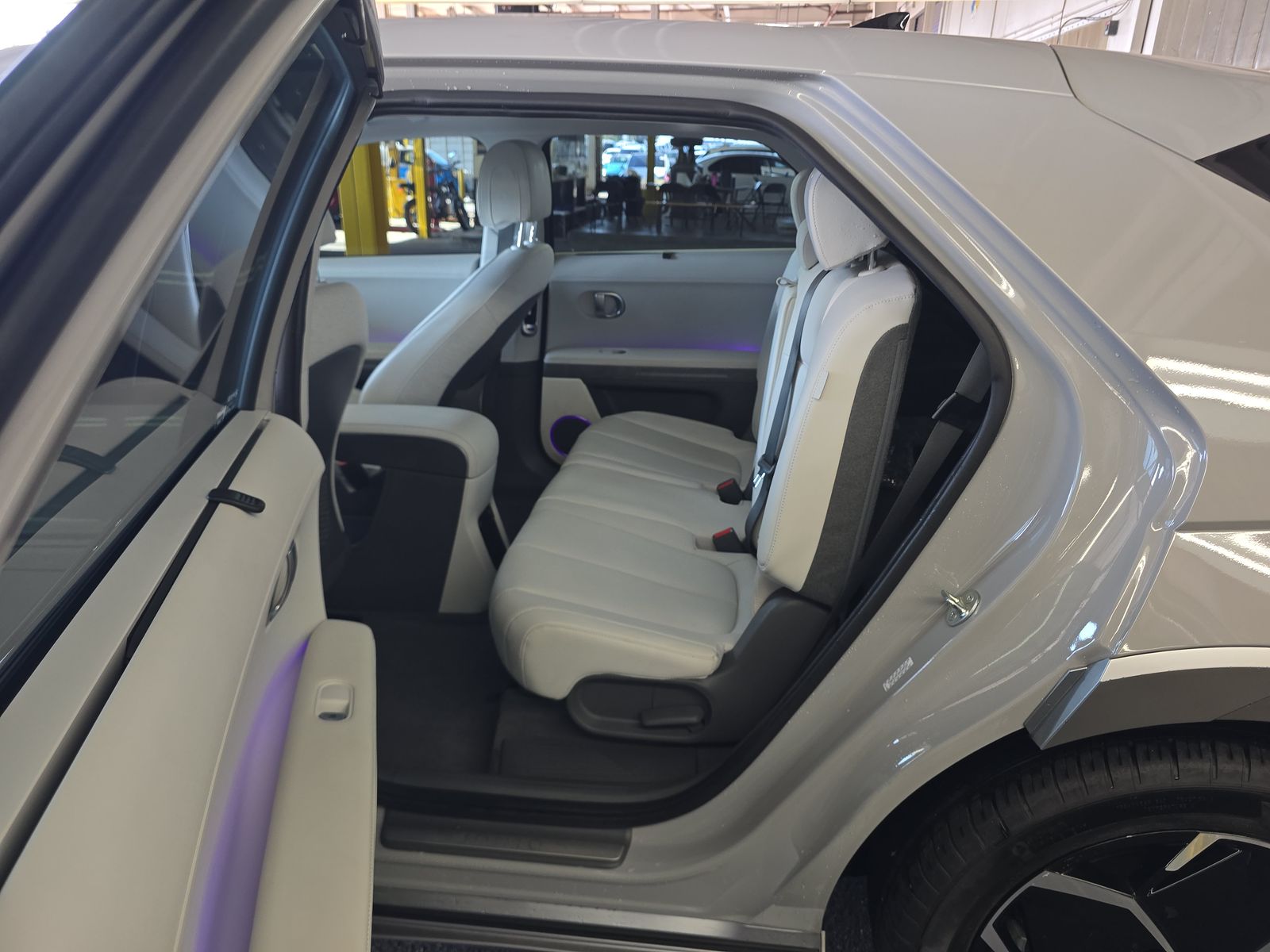 HYUNDAI LIMITED - 10