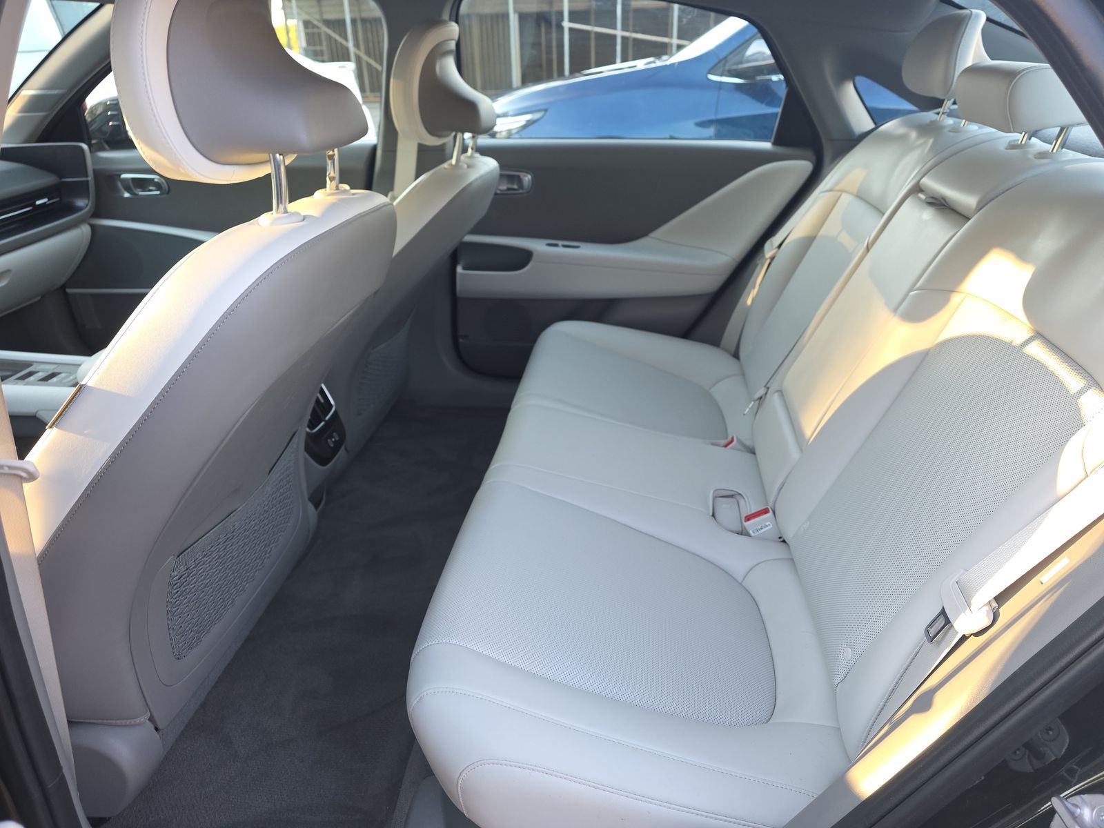 HYUNDAI LIMITED - 10