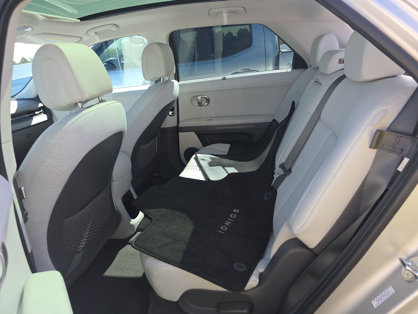 HYUNDAI LIMITED - 10