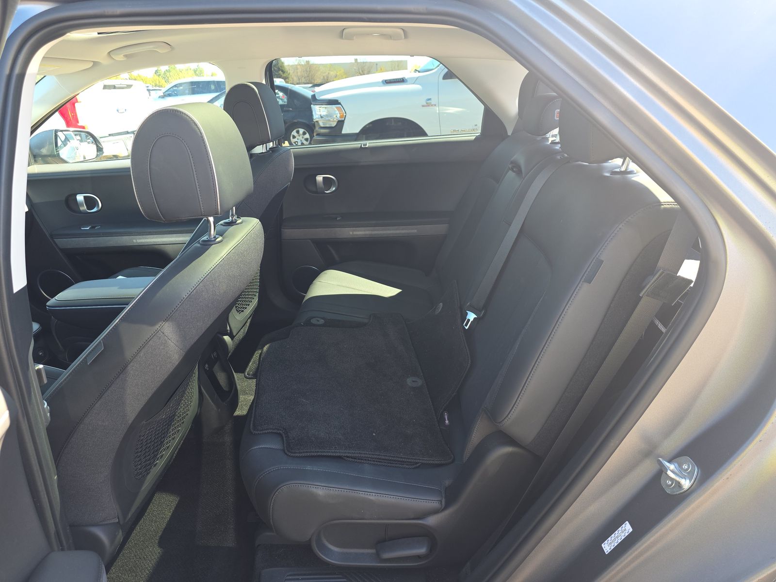 HYUNDAI LIMITED - 10