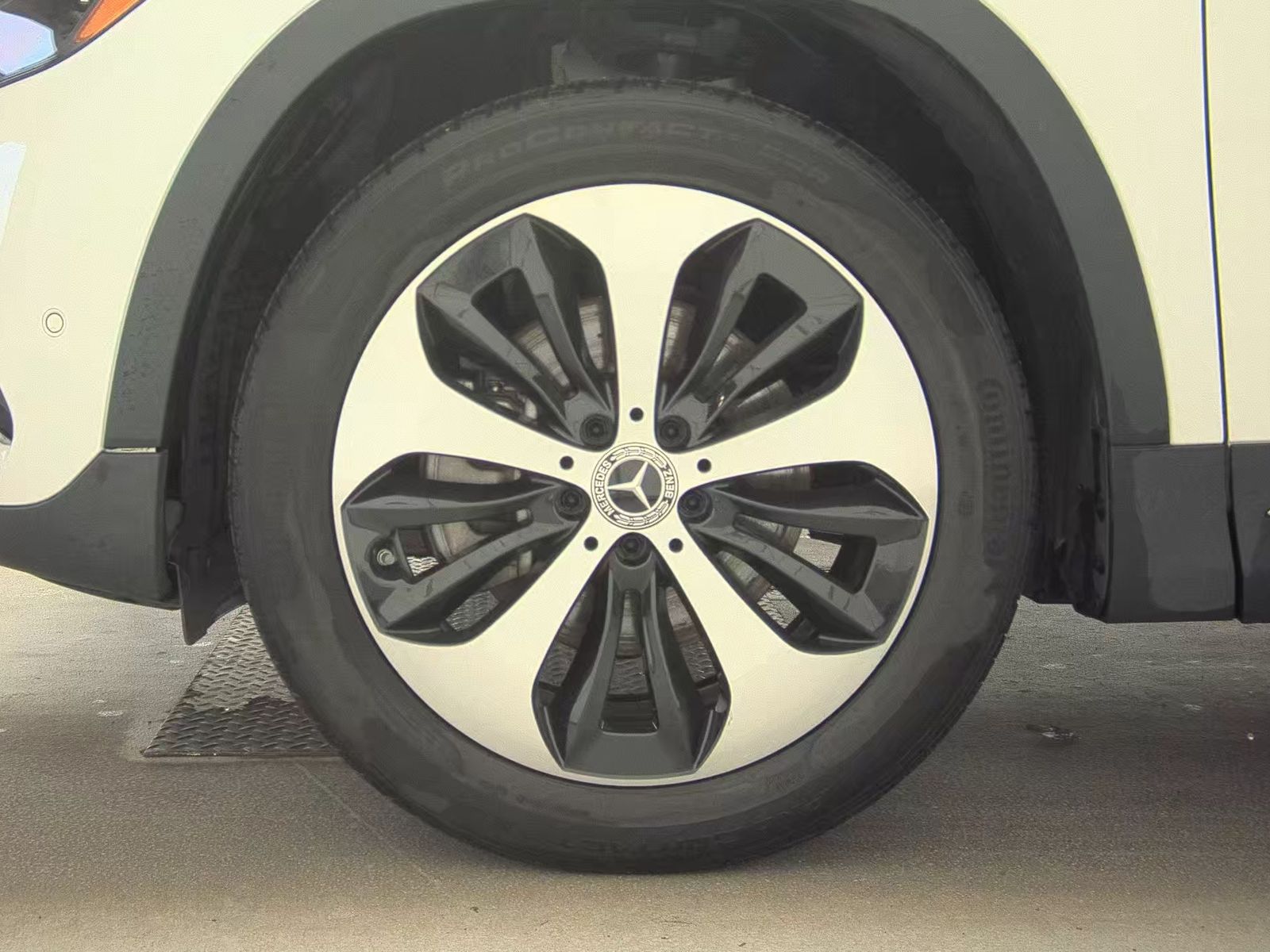 MERCEDES-BENZ GLA-CLASS - 10