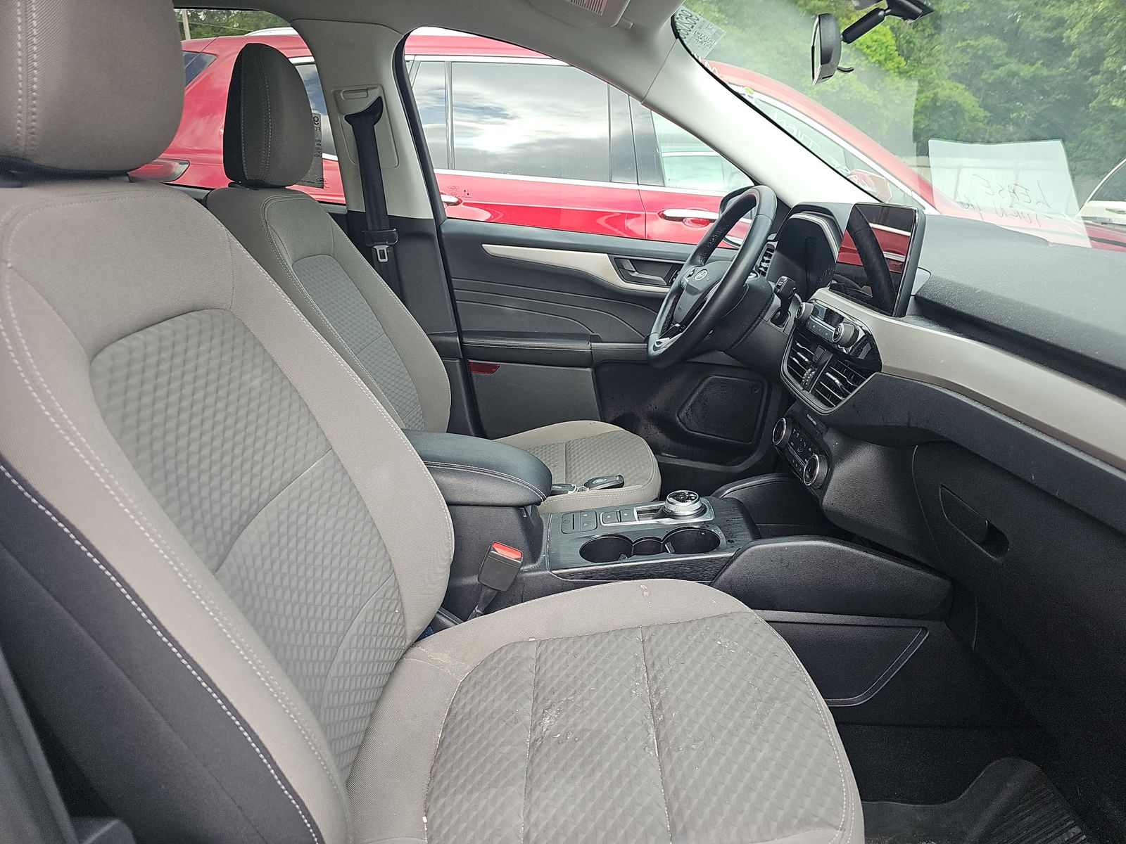 FORD ESCAPE - 9