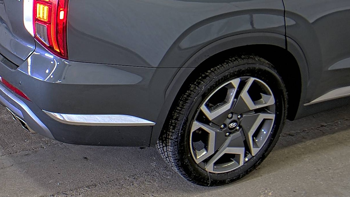 HYUNDAI LIMITED - 10