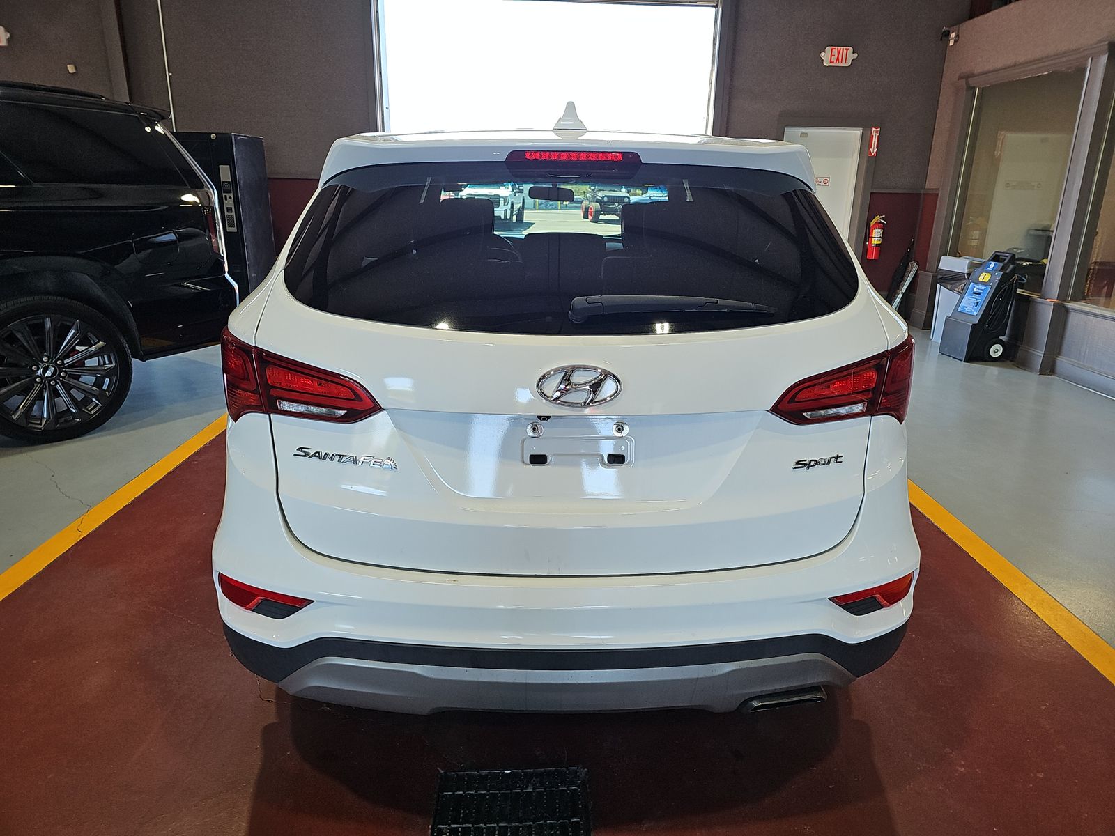 HYUNDAI BASE - 6