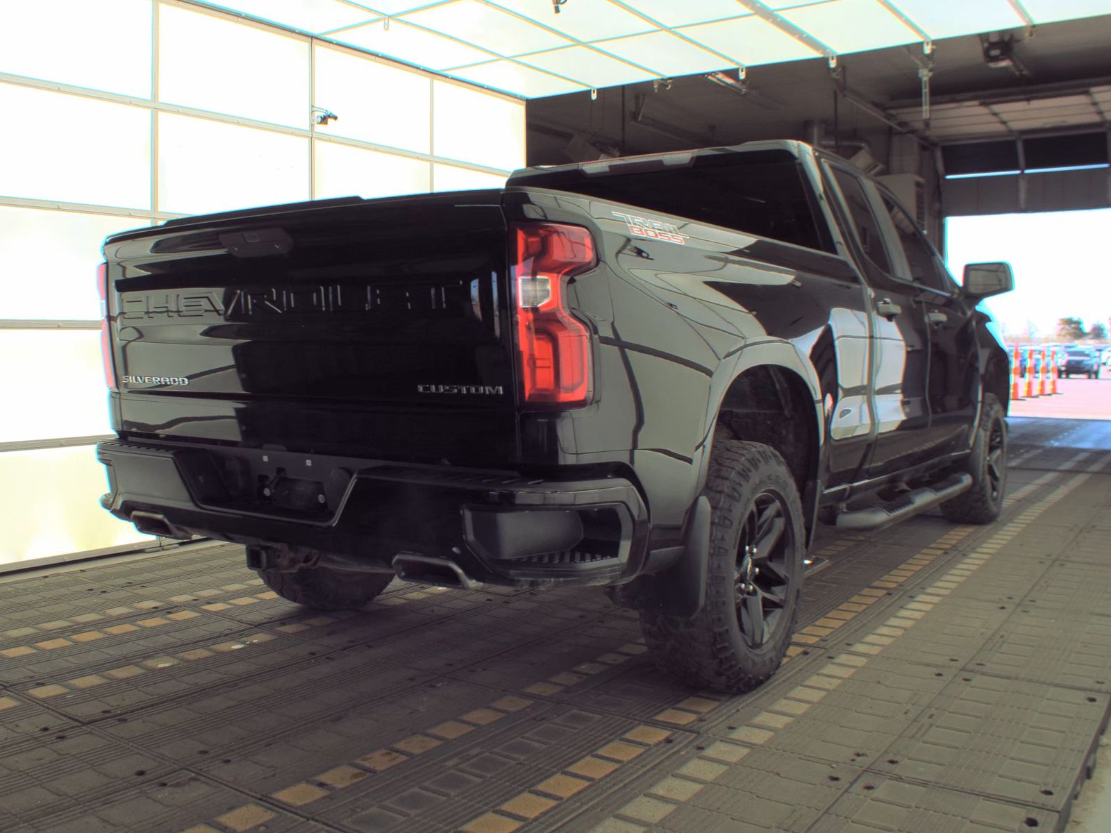 CHEVROLET SILVERADO - 6