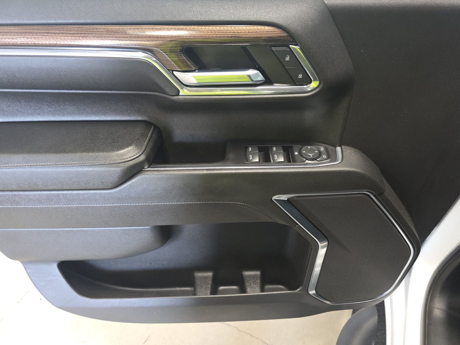 CHEVROLET LT TRL BOS - 10