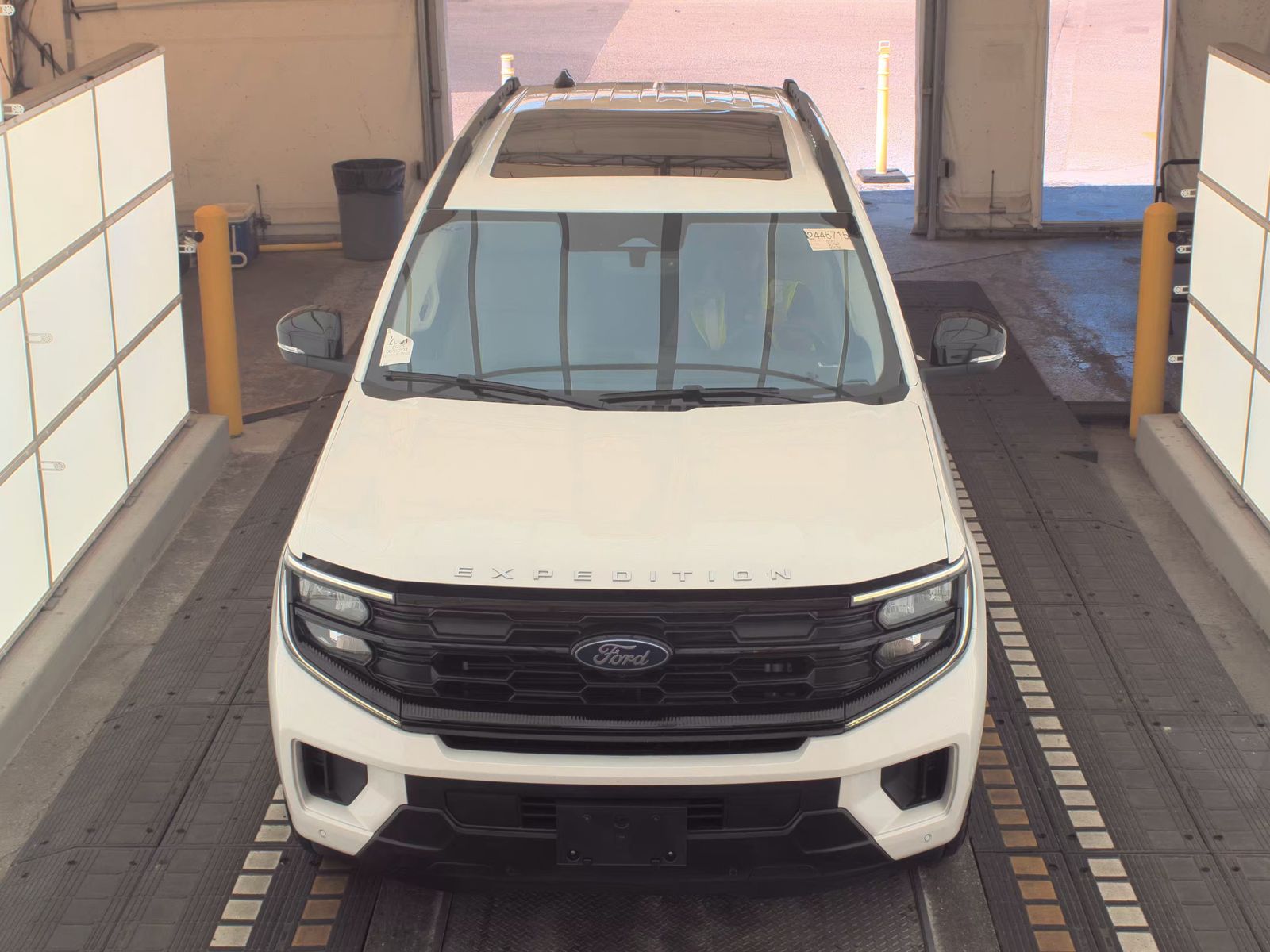 FORD EXPEDITION - 3