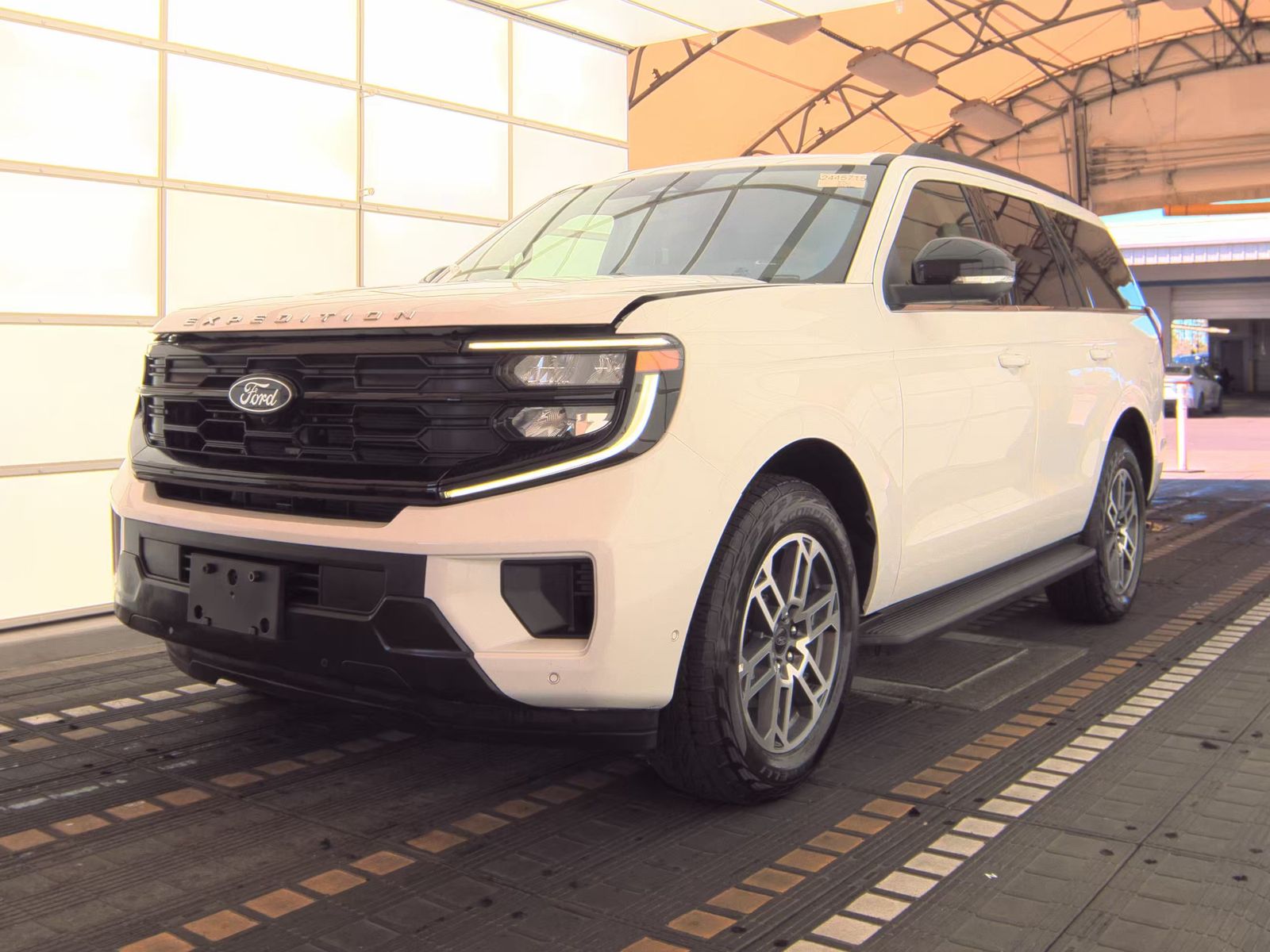 FORD EXPEDITION - 1