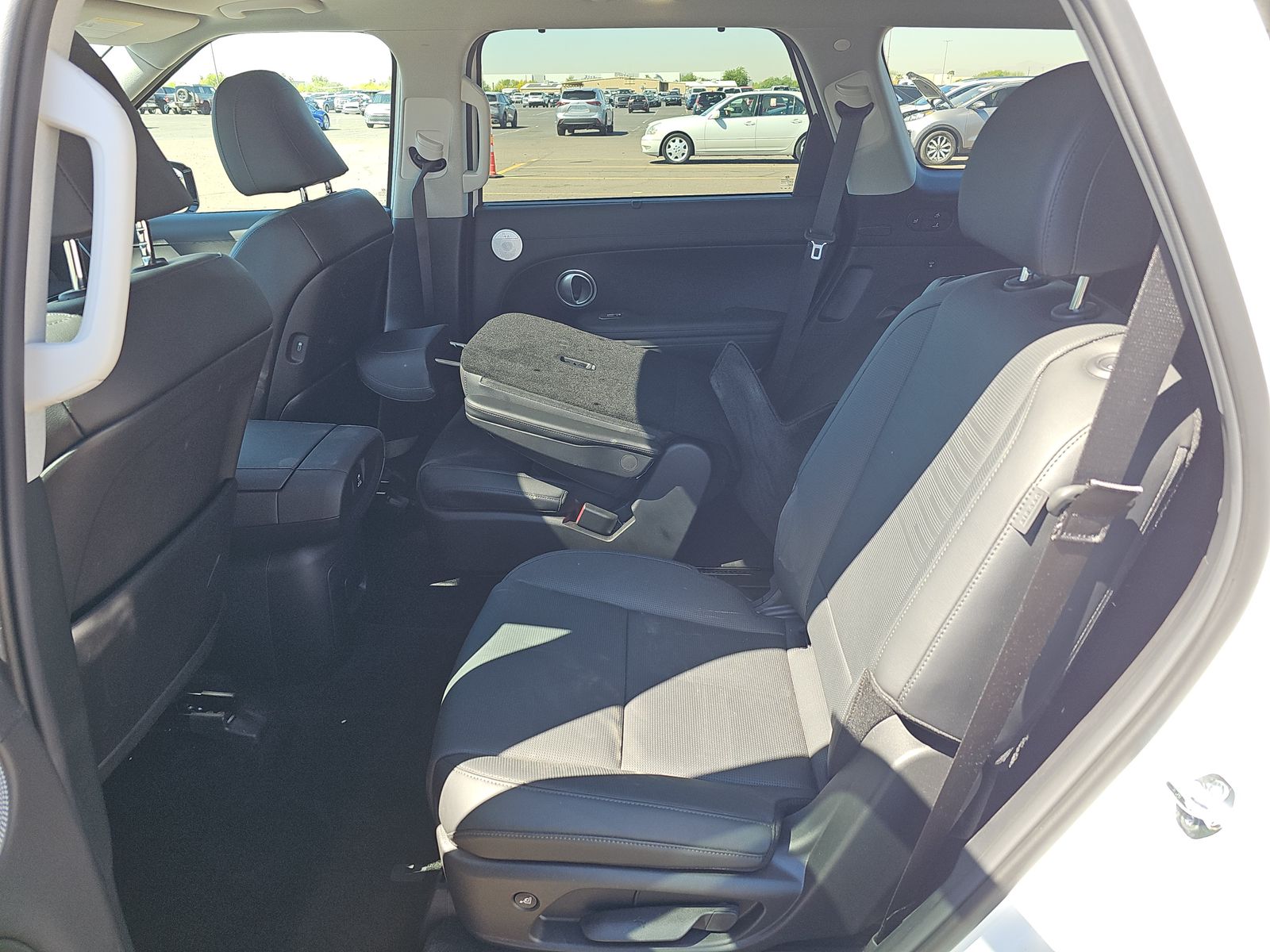 HYUNDAI LIMITED - 10