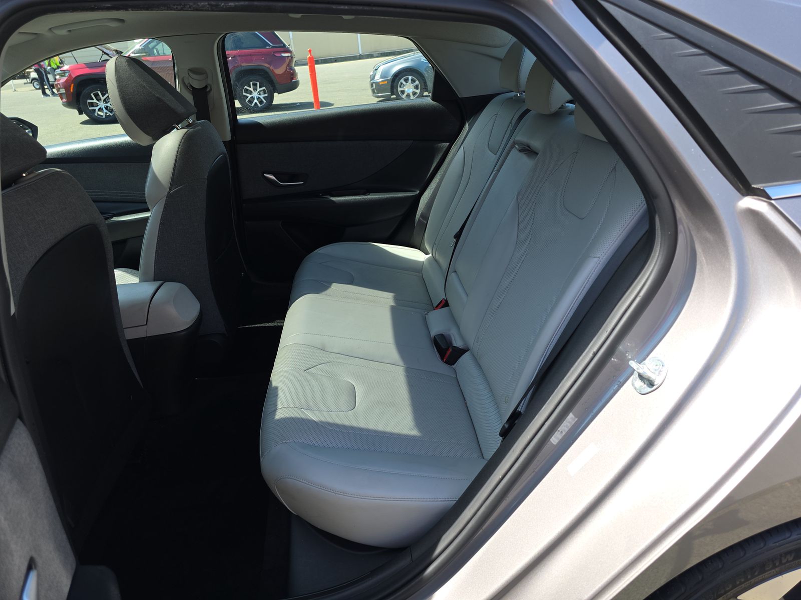 HYUNDAI LIMITED - 10