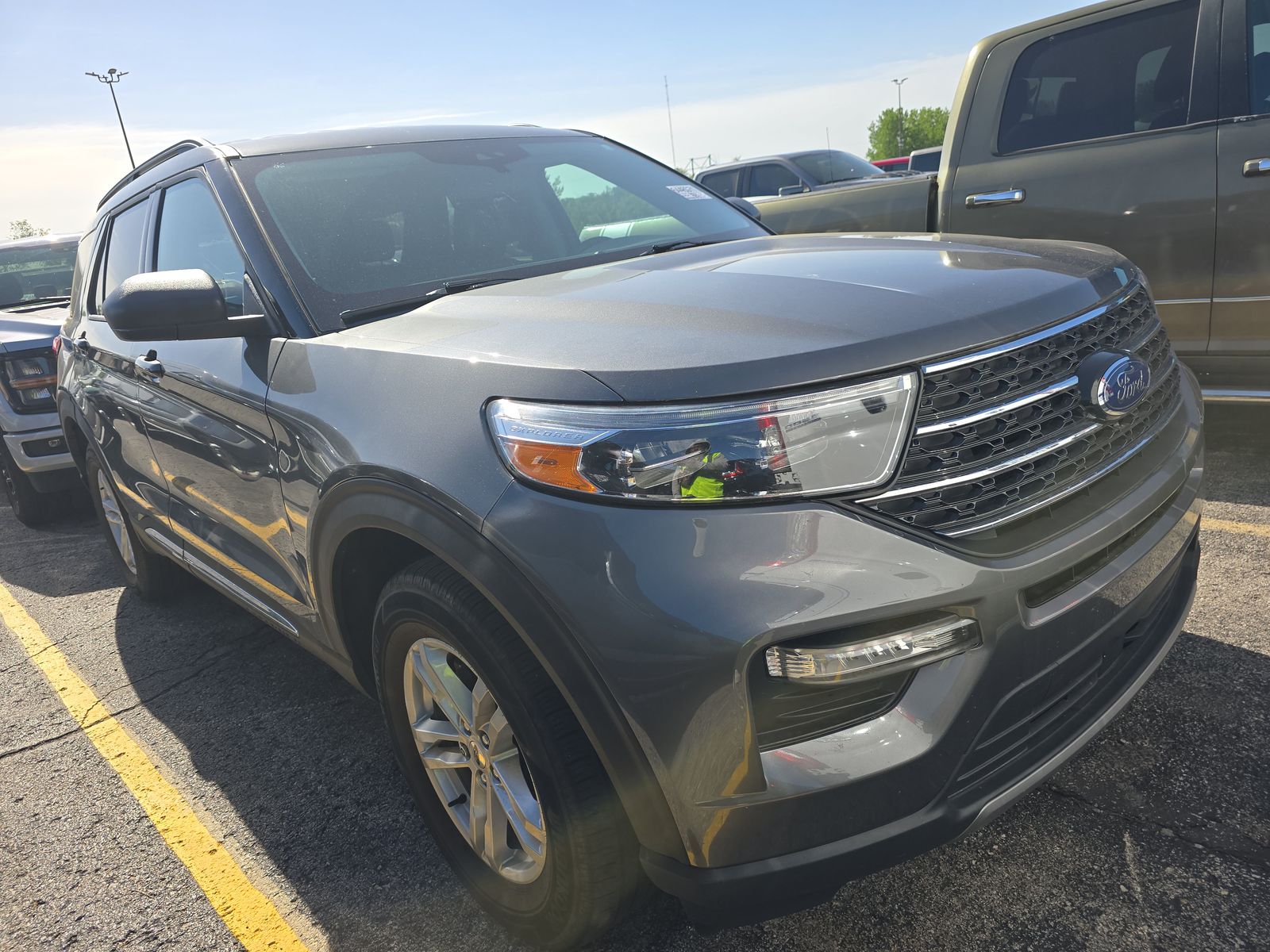 FORD EXPLORER - 4