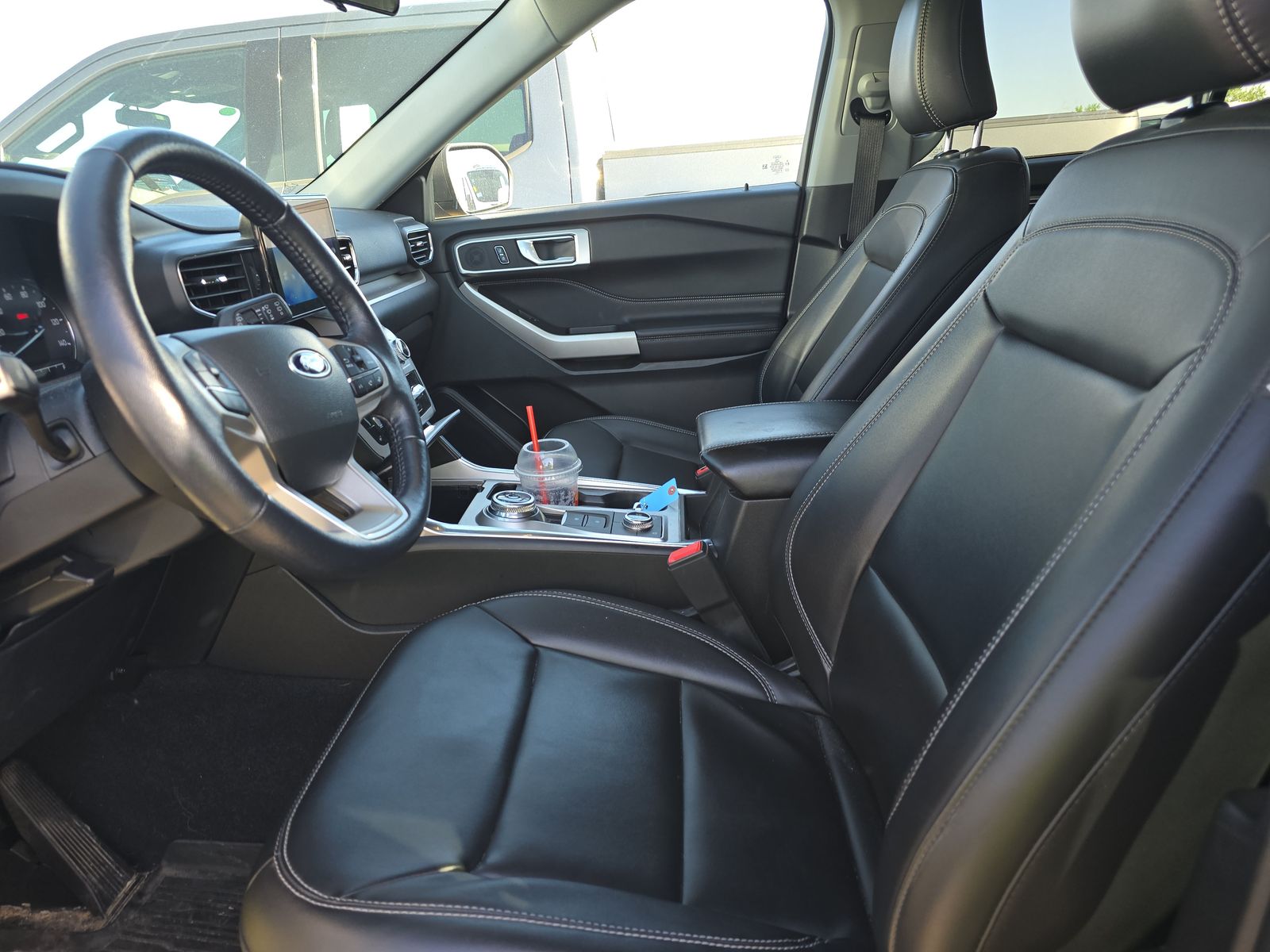 FORD EXPLORER - 8