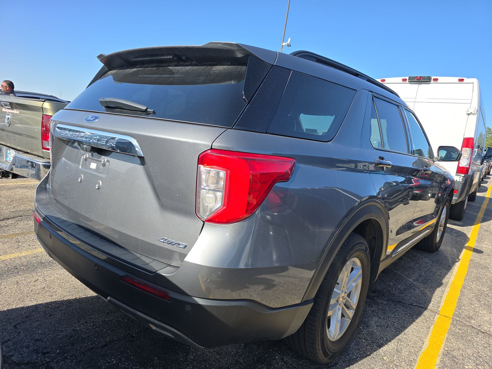 FORD EXPLORER - 5