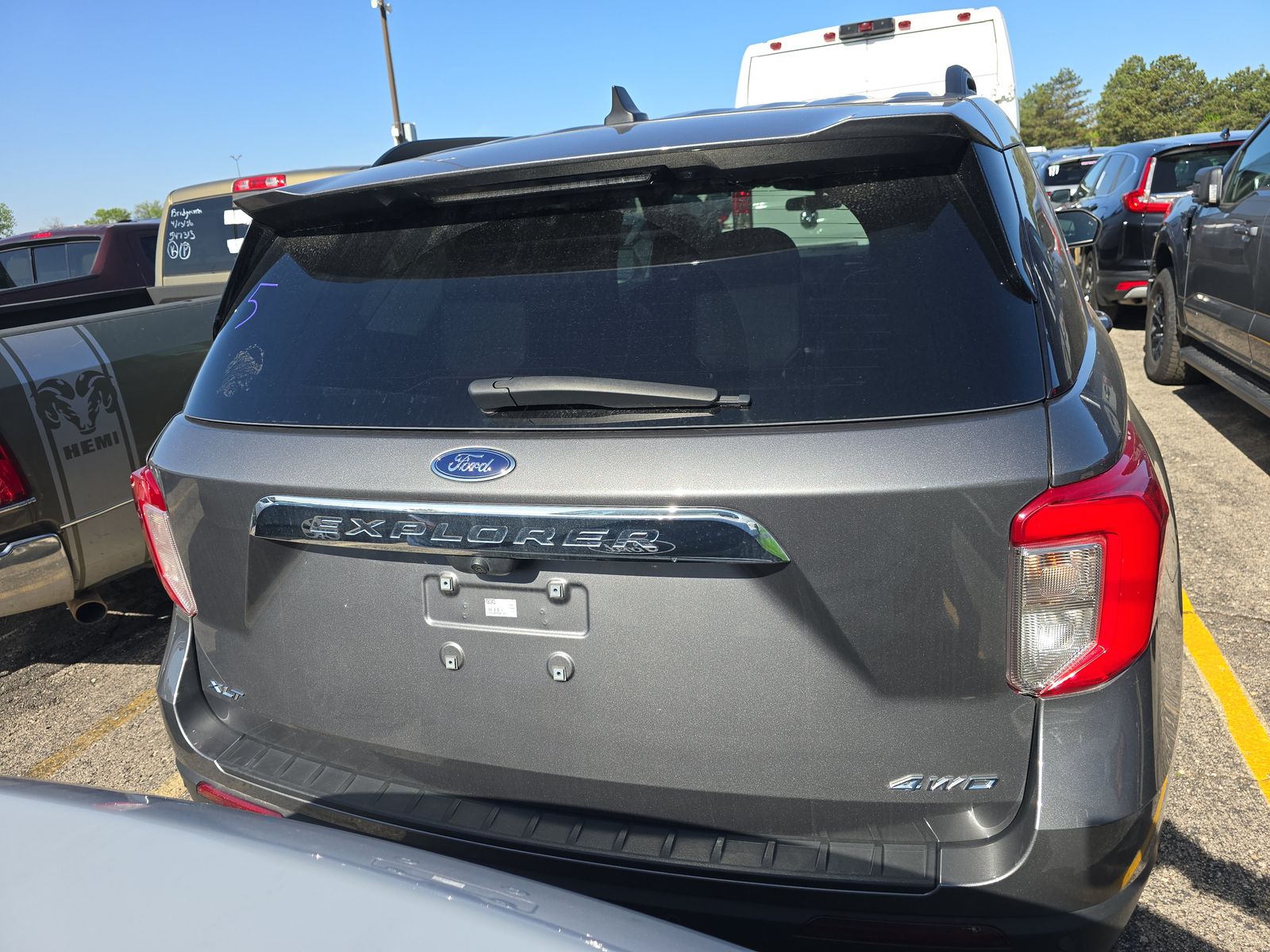 FORD EXPLORER - 6