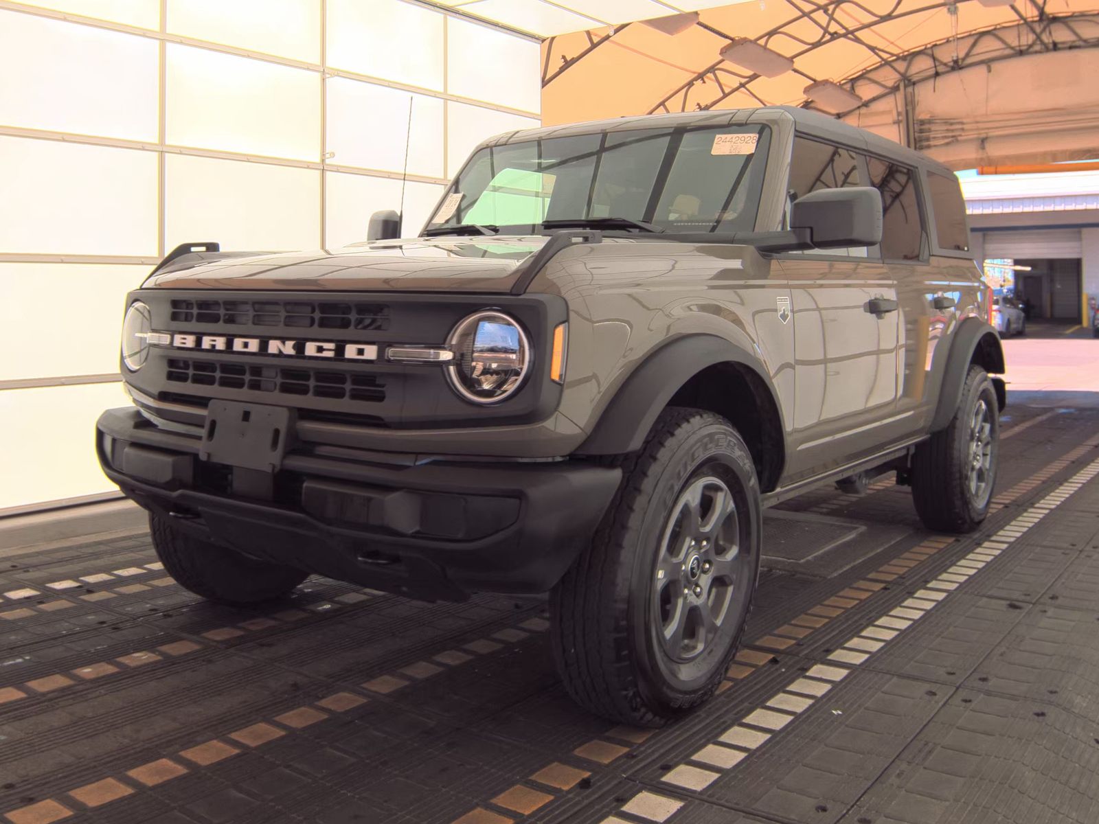 FORD BRONCO - 1
