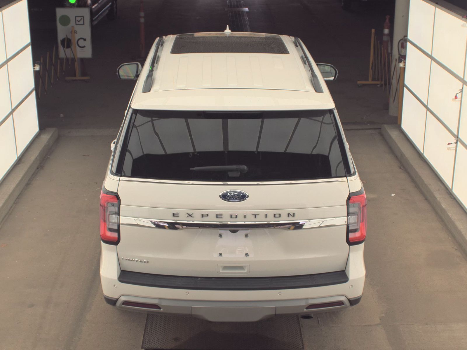 FORD EXPEDITION - 7