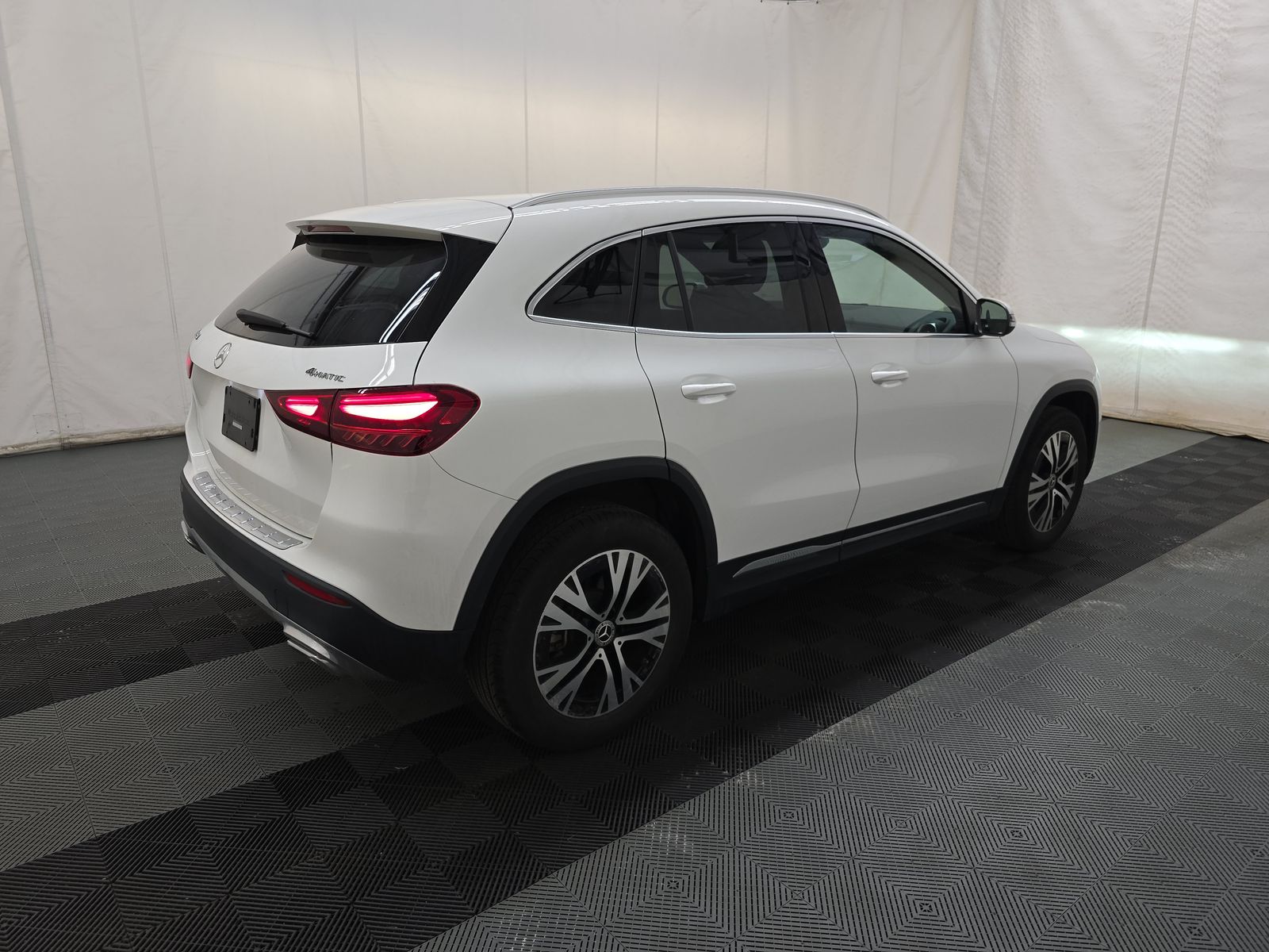 MERCEDES-BENZ GLA-CLASS - 5