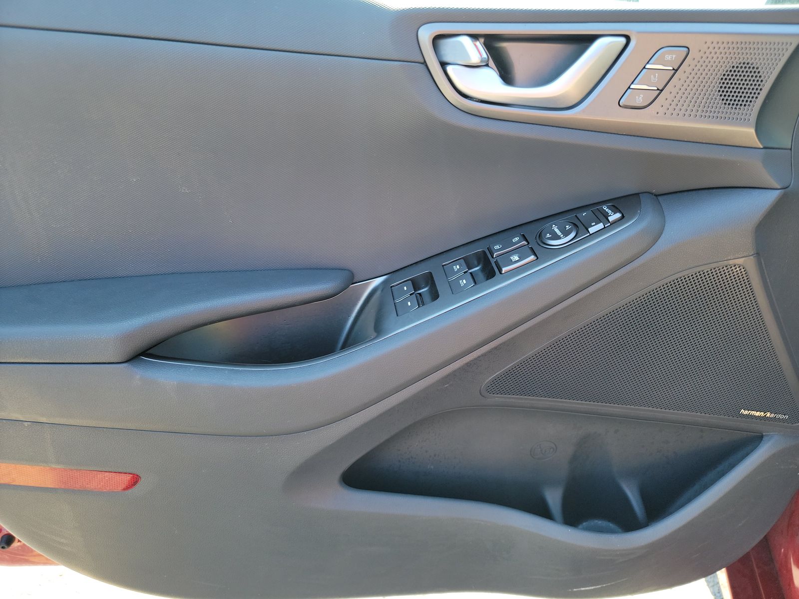 HYUNDAI LIMITED - 10