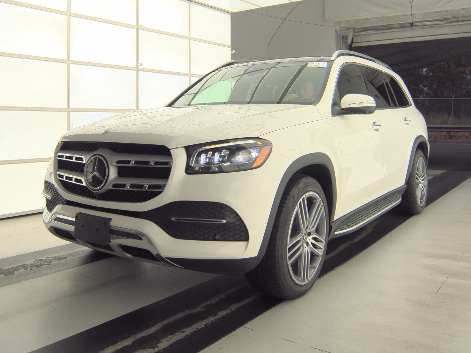 MERCEDES-BENZ GLS - 1