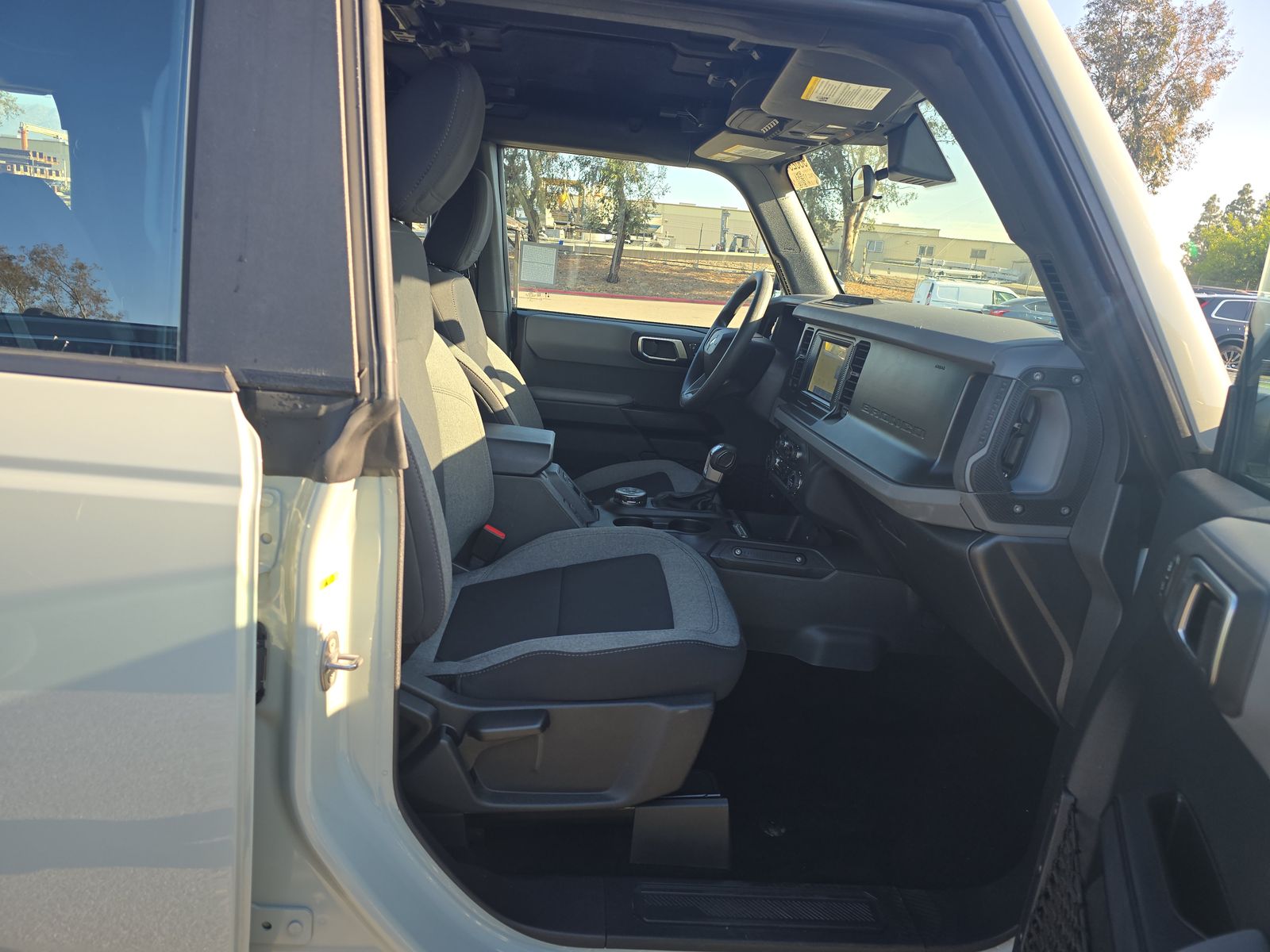 FORD BRONCO - 9