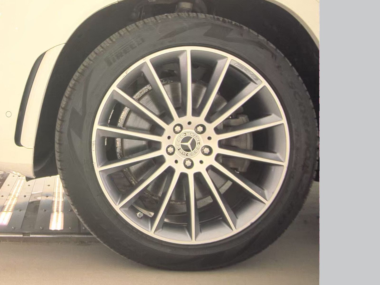 MERCEDES-BENZ GLE - 10