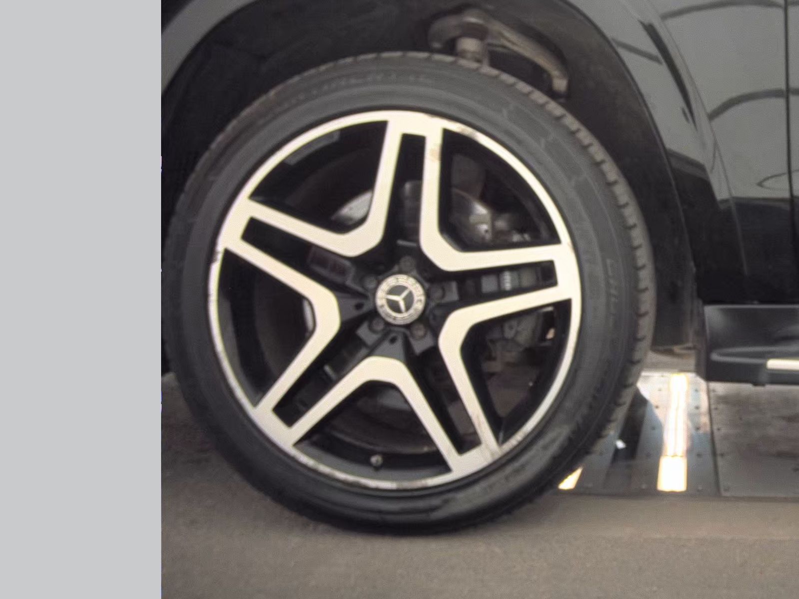 MERCEDES-BENZ GLS-CLASS - 10