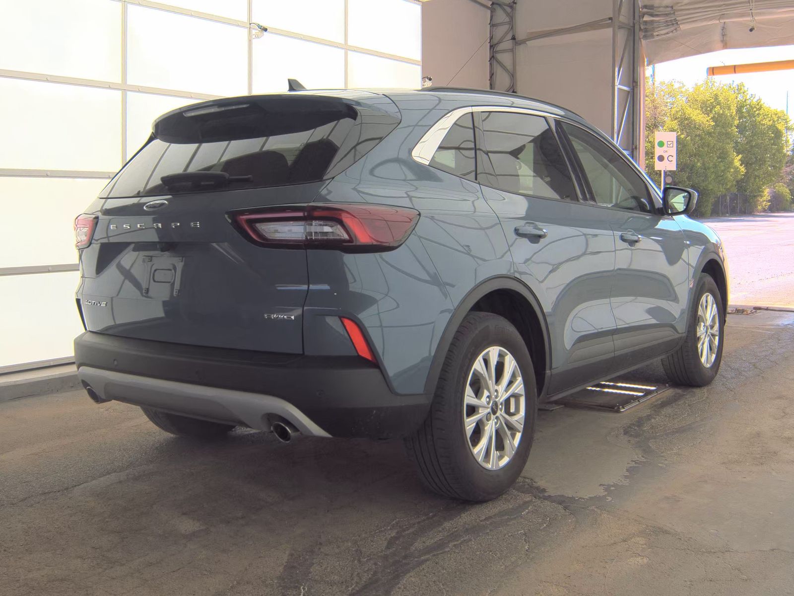 FORD ESCAPE - 6
