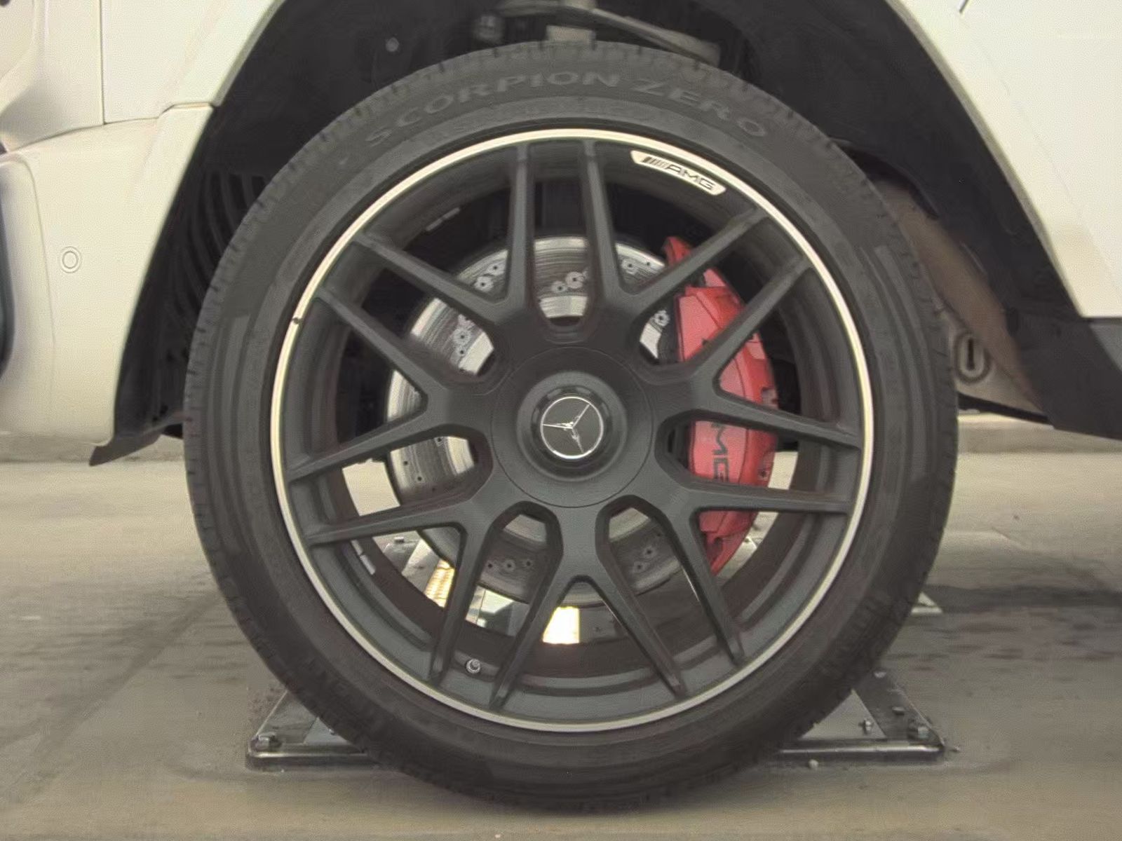 MERCEDES-BENZ G-CLASS AMG - 10